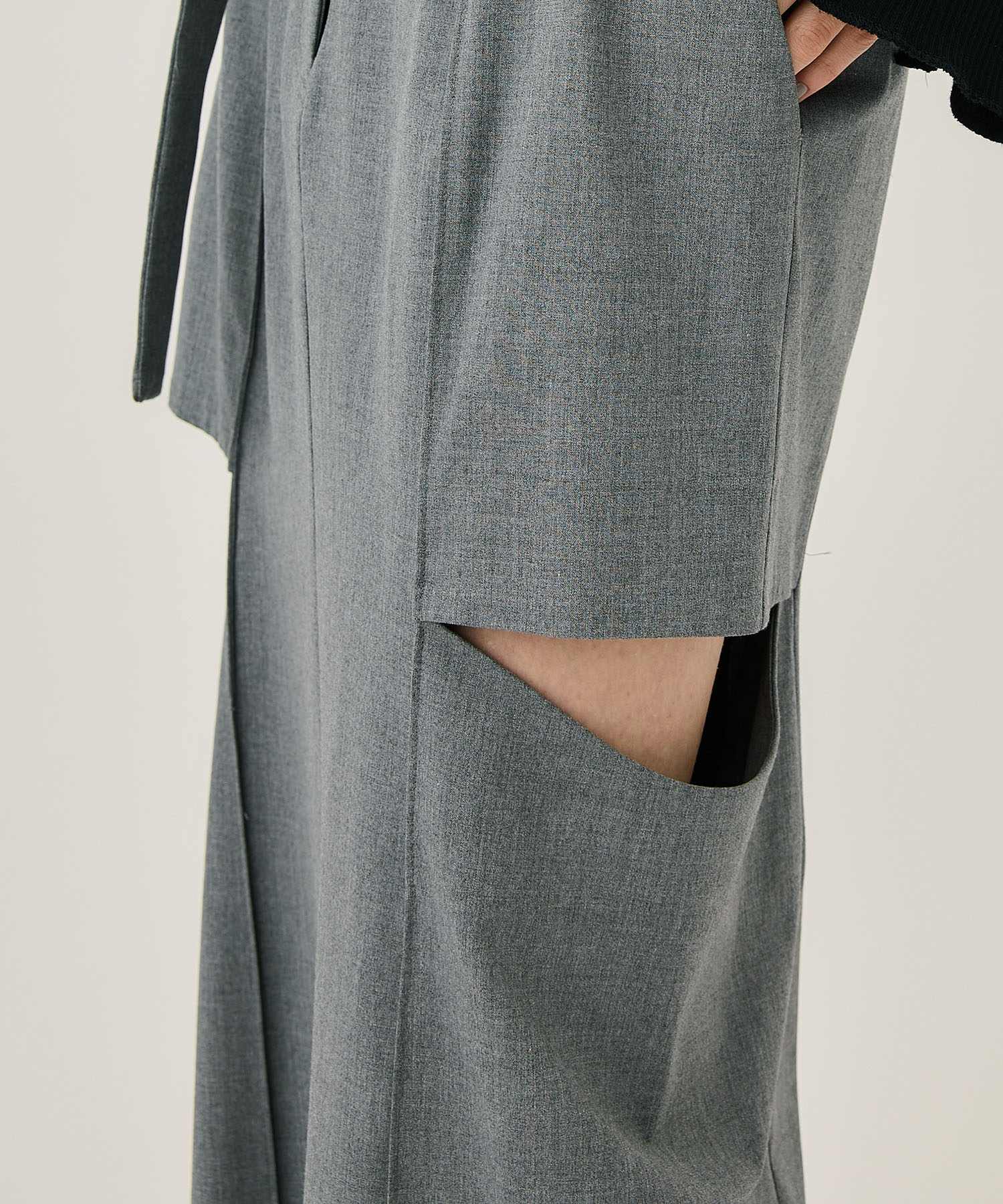 T/R LAYERED NOTCH TIGHT LONG SKIRT(2 GREY): THINGS THAT MATTER