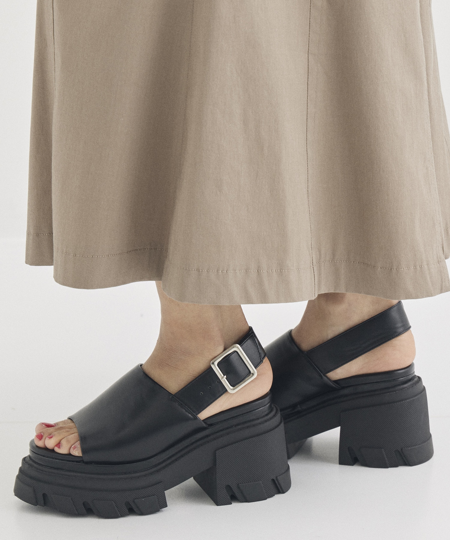 Track Sole Sandals STUDIOUS