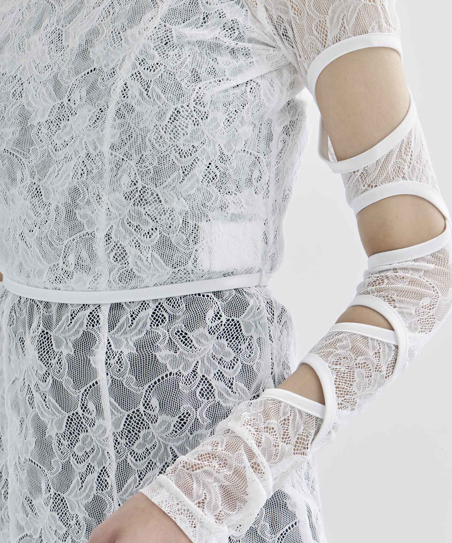 crber lace T AKIKOAOKI