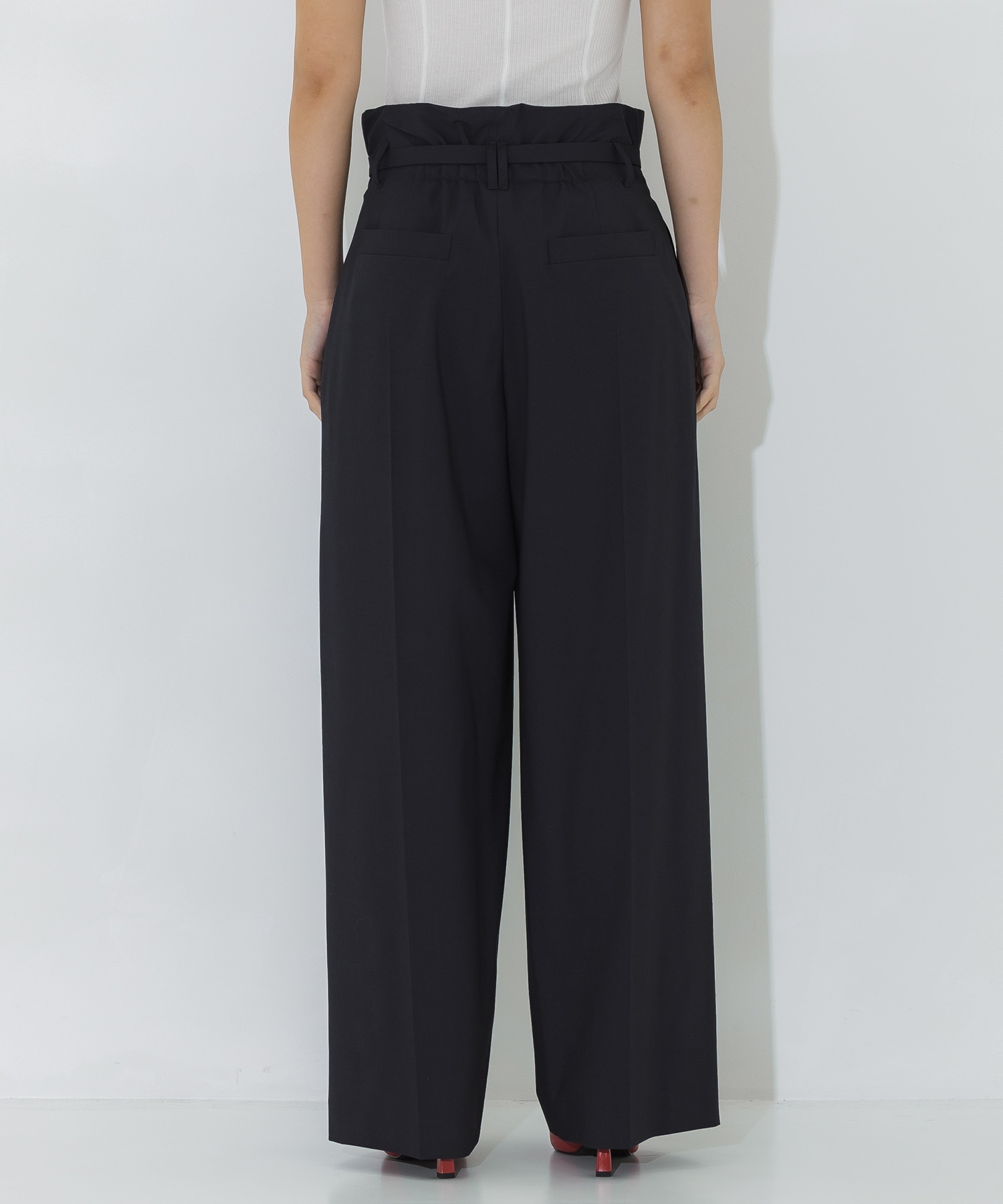 High Waist Tucked Trousers STUDIOUS