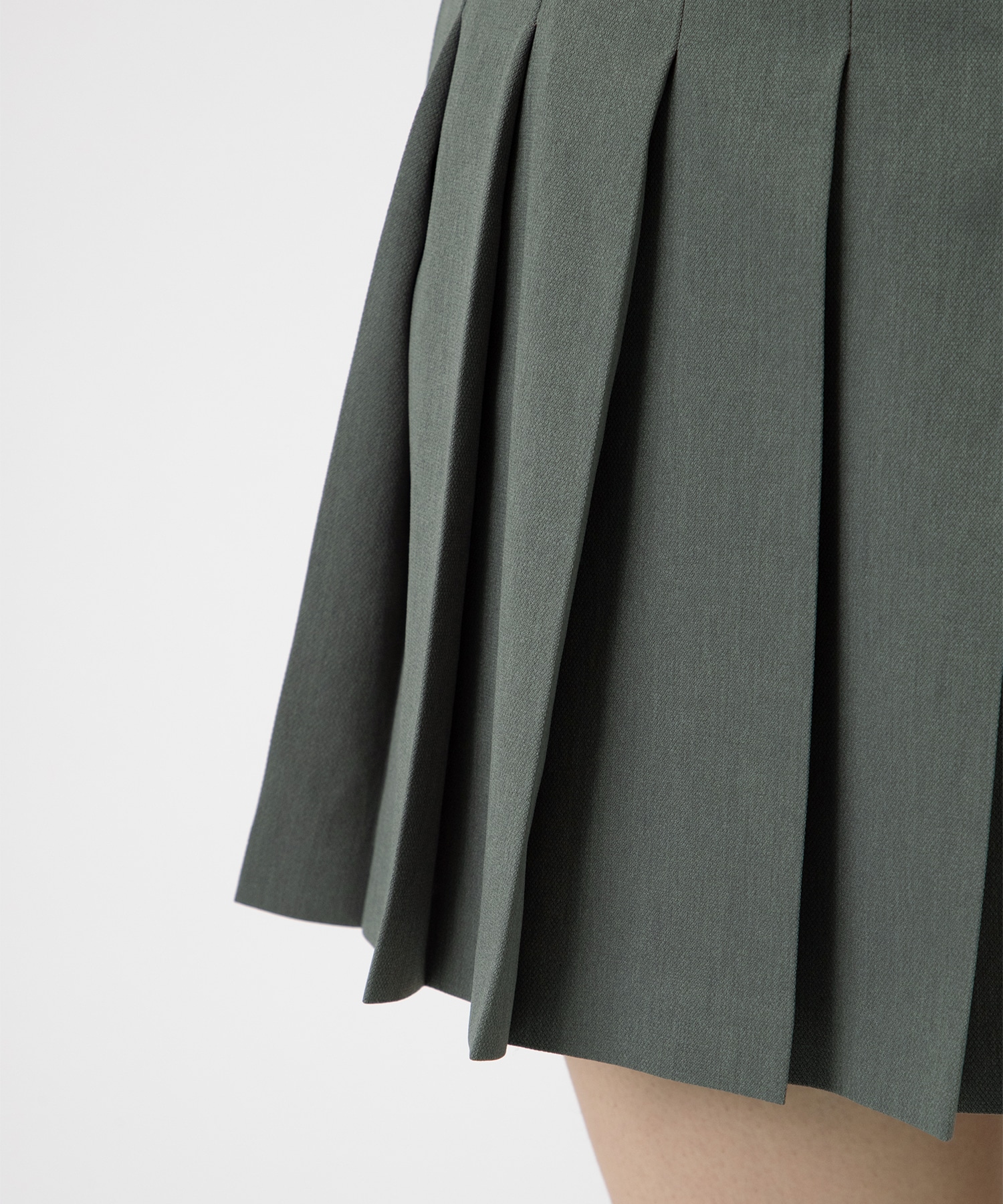 silver buckle pleats skirt tanakadaisuke