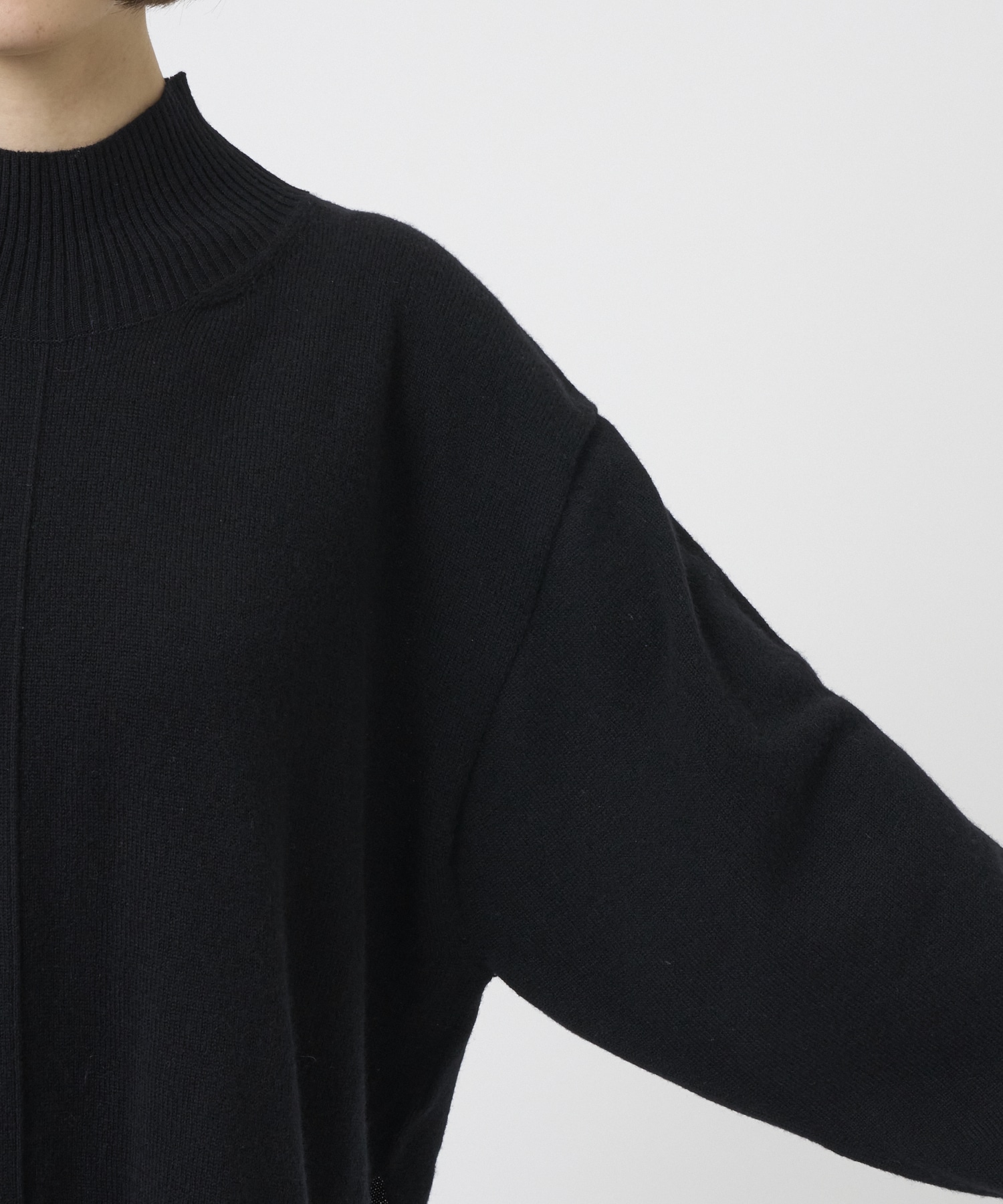 Merino Wool Turtle Neck Knit STUDIOUS