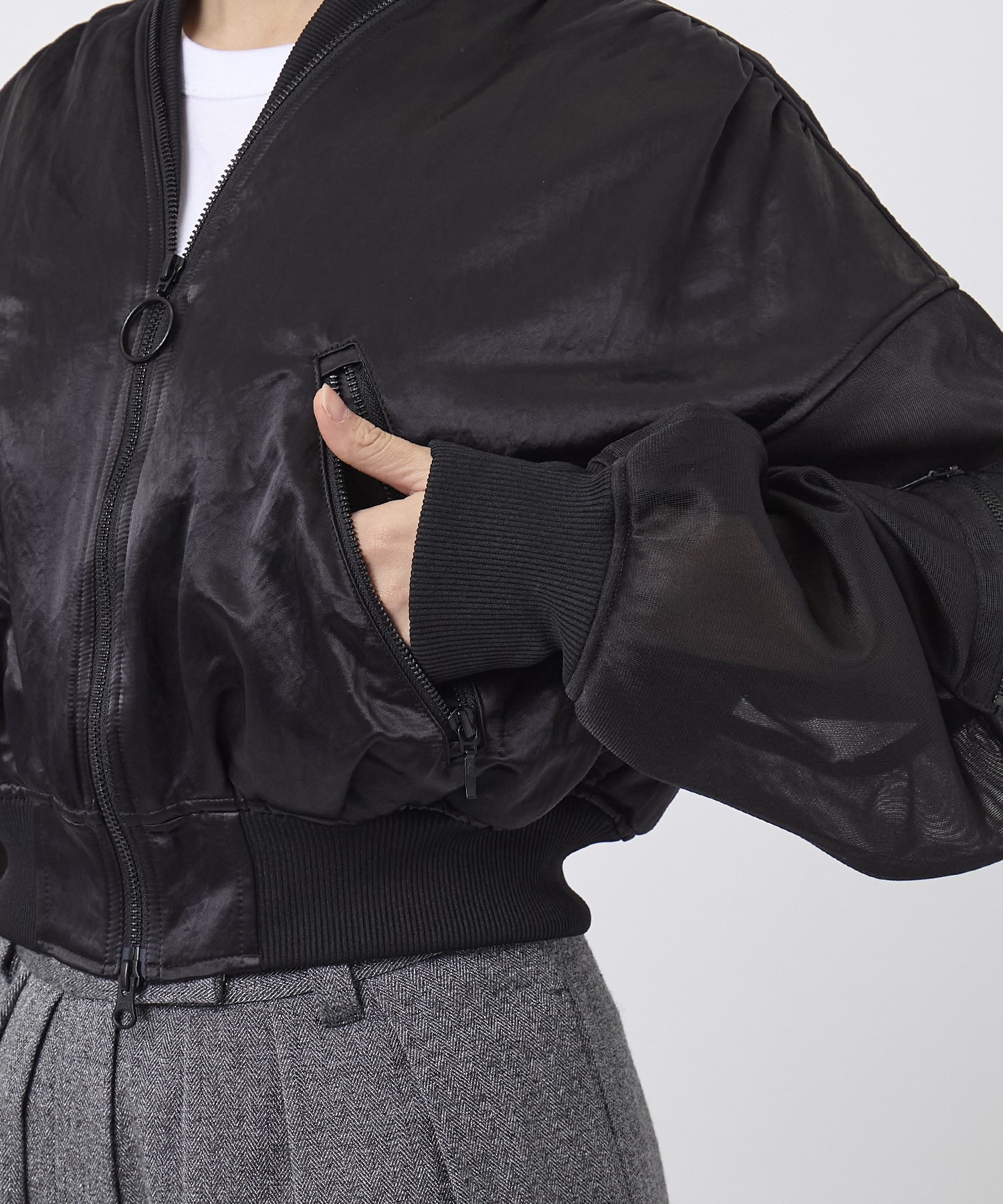 SHEER SLEEVES COMPACT MA-1 BLOUSON THINGS THAT MATTER