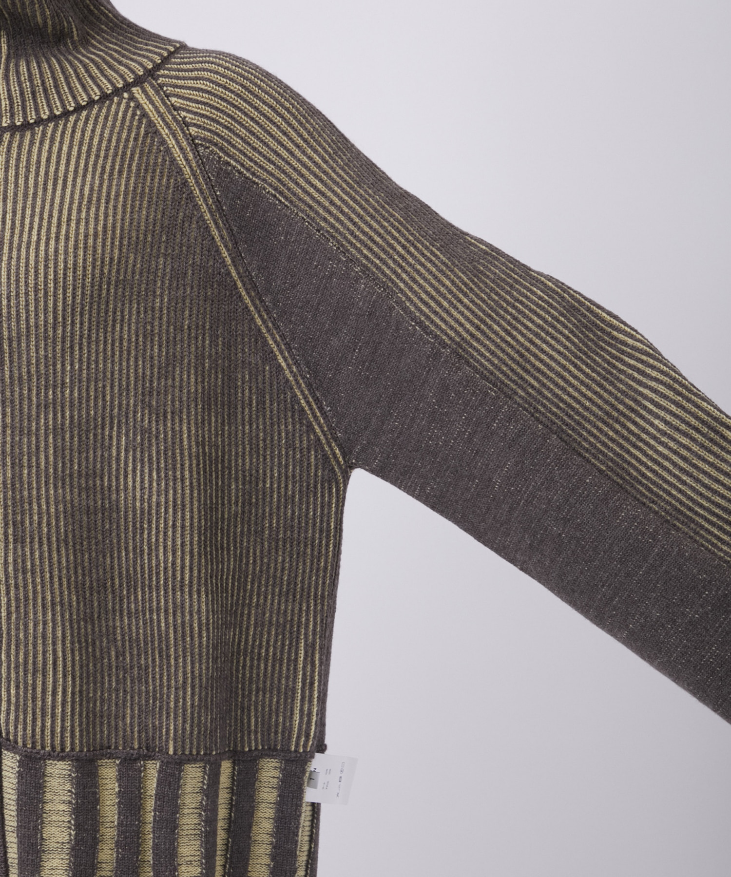 リバーシブルZip knit coat PEIEN