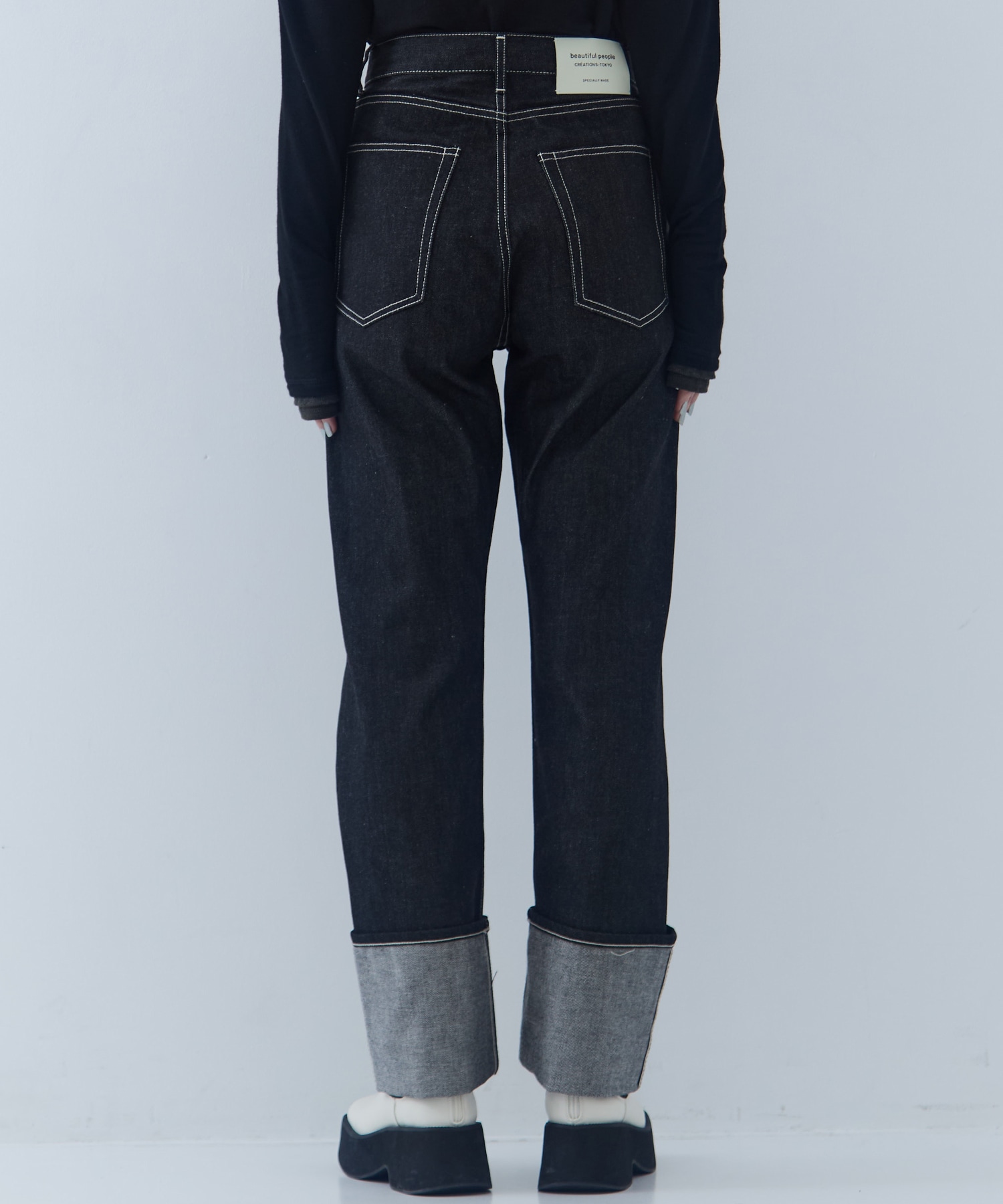 selvedge denim woman fits beautiful people