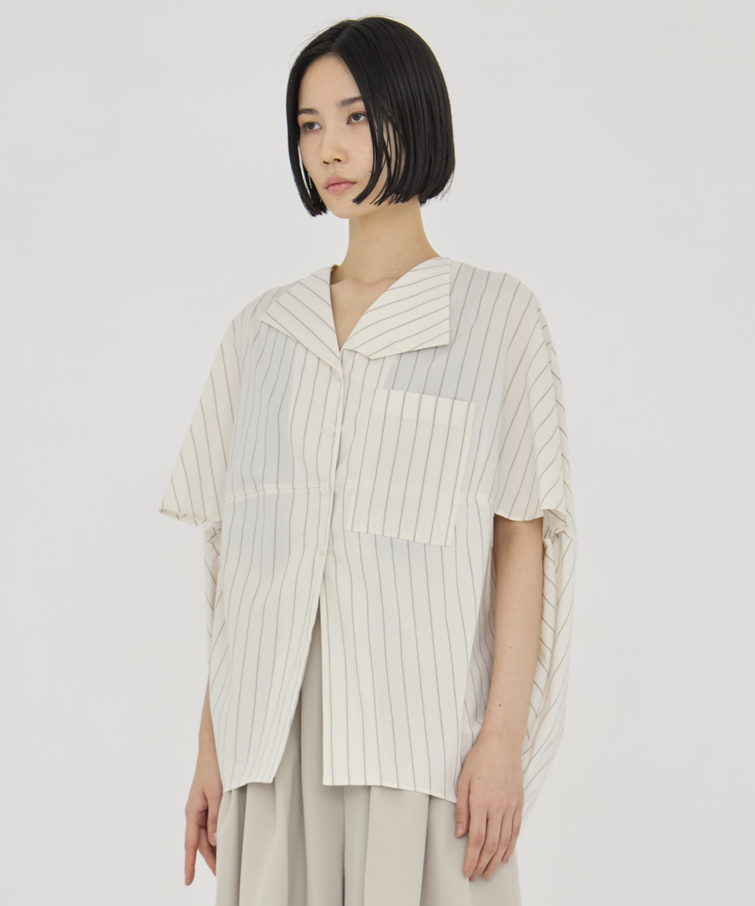 Aura Stripe shirt AKIRANAKA