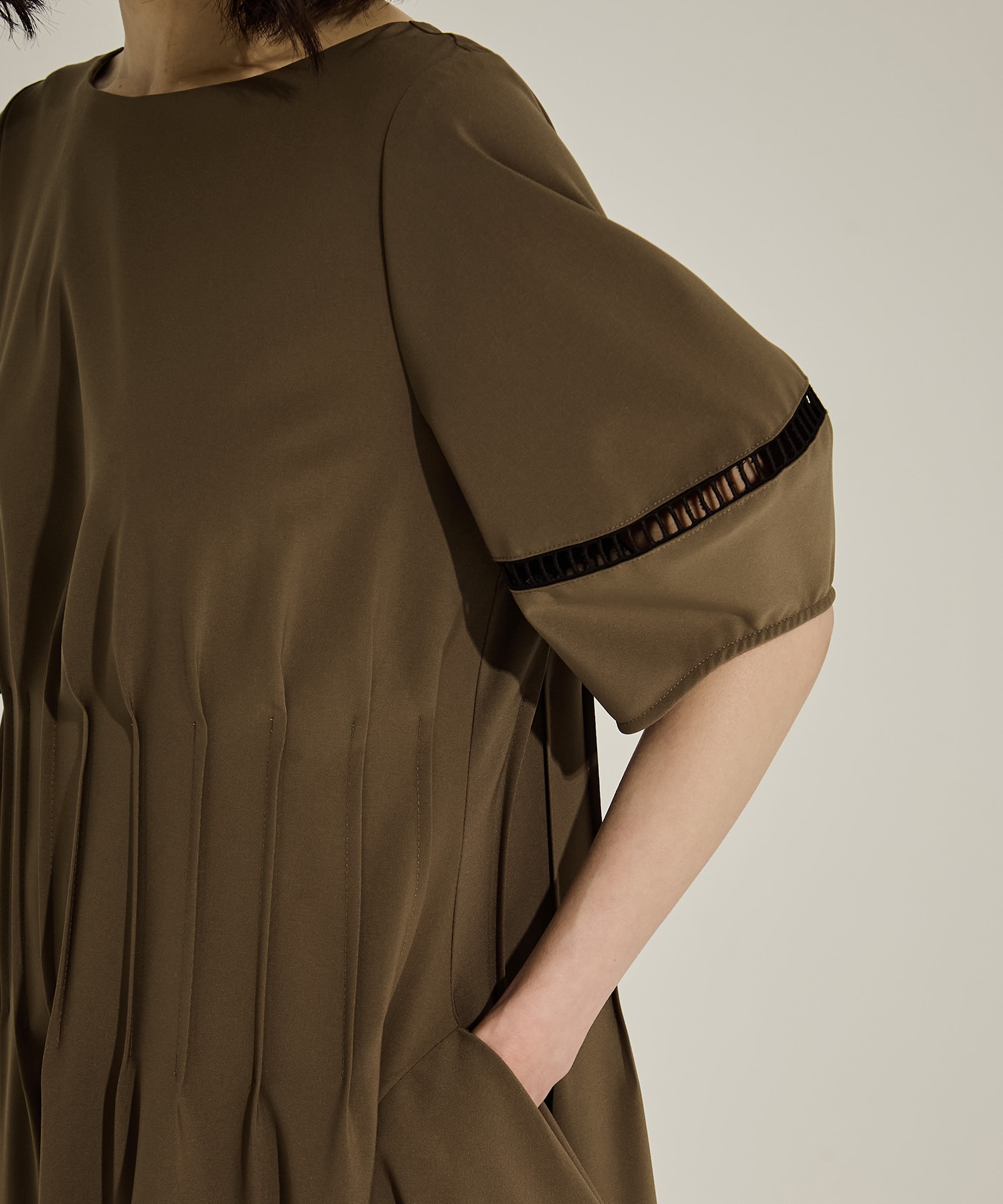 PIN TUCK VOLIME SLEEVE DRESS STUDIOUS