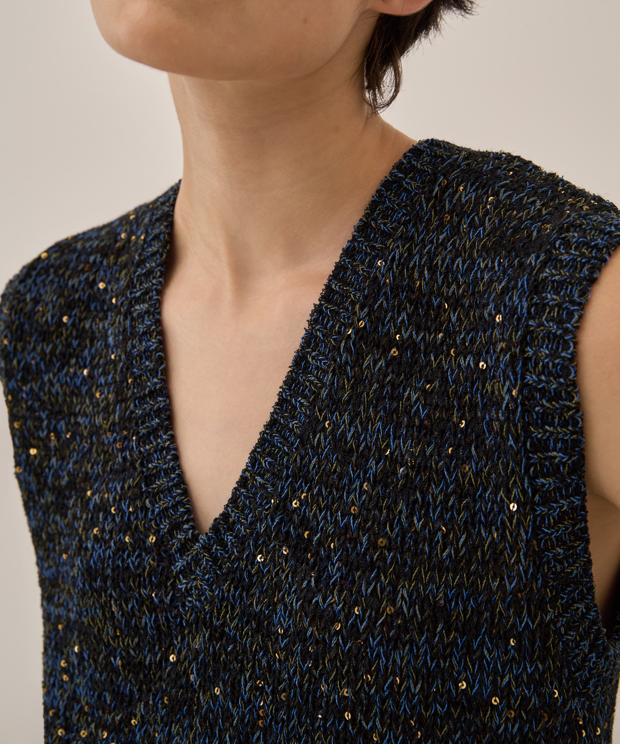 Lila Sequinned knit pullover AKIRANAKA