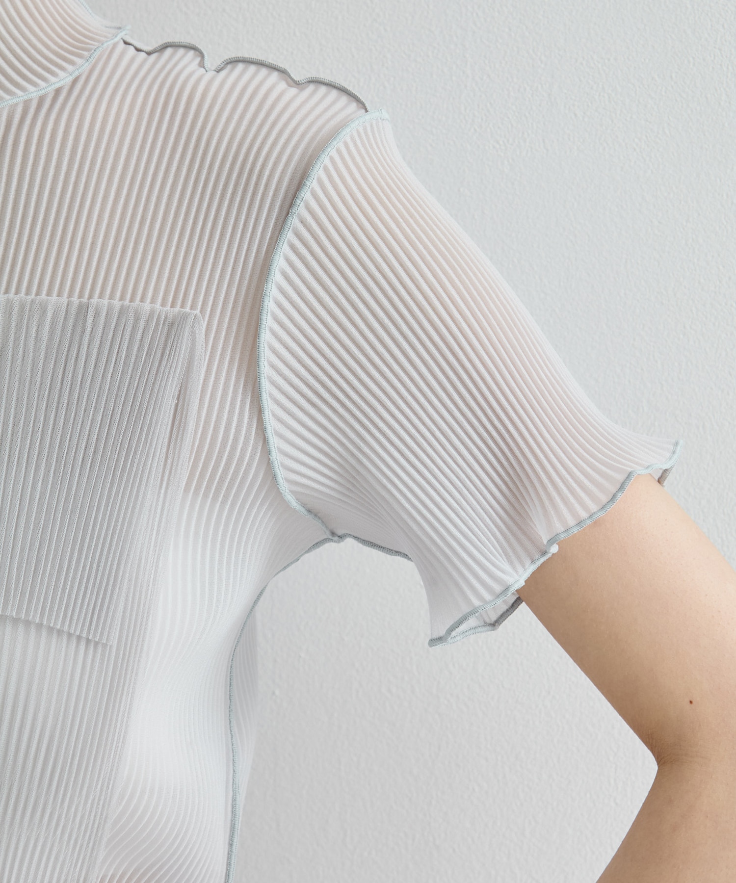 別注SHEER SHORT HIGHNECK SLEEVE TOP kotohayokozawa