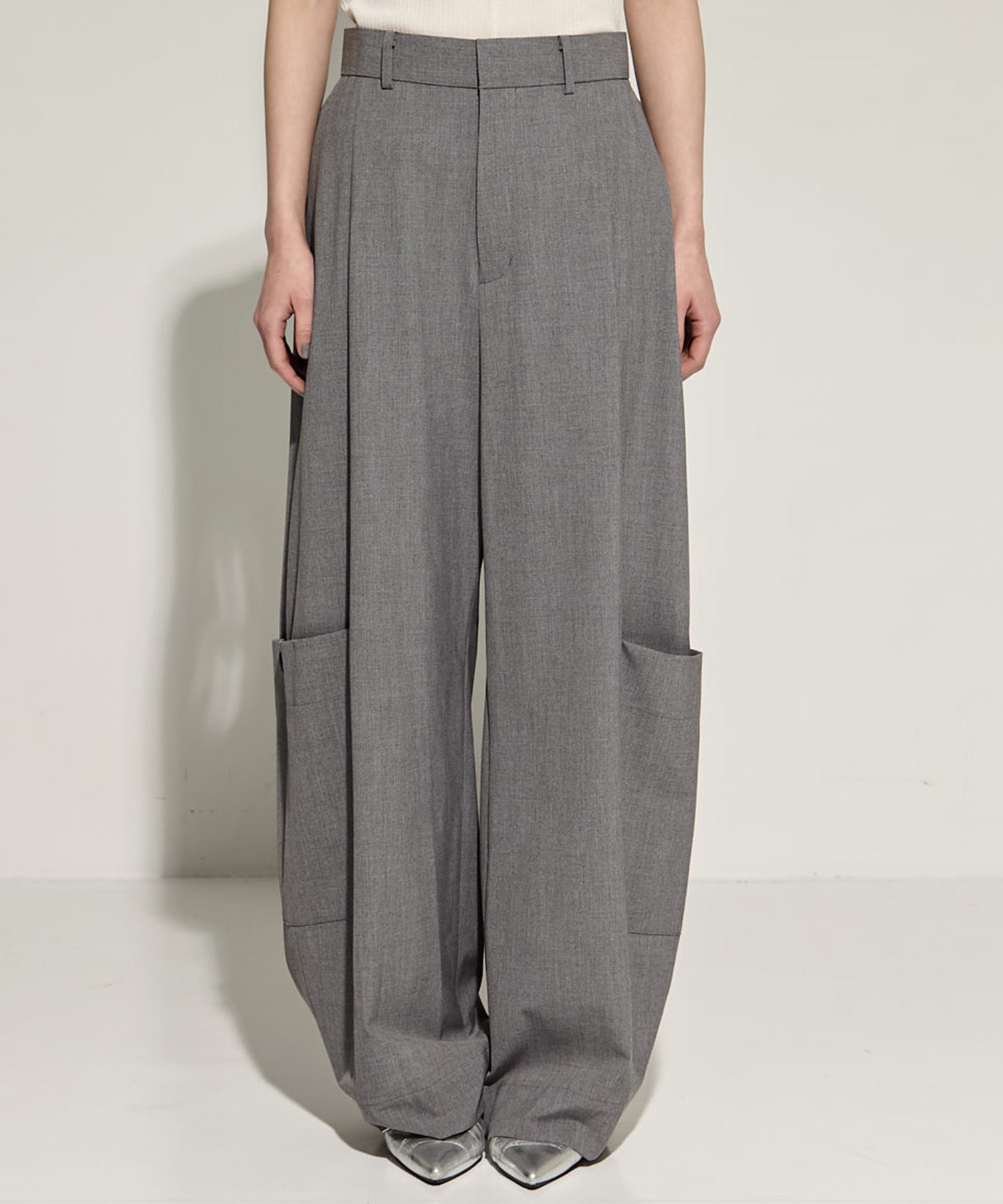 Barrel Leg Cargo Trousers STUDIOUS