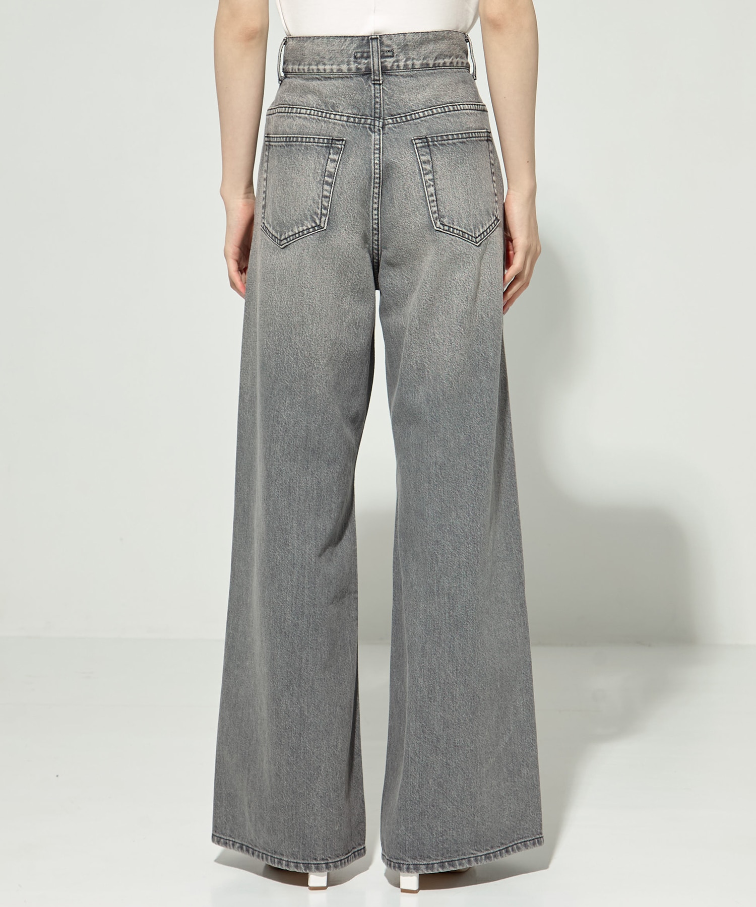 Side Folded Jeans STUDIOUS