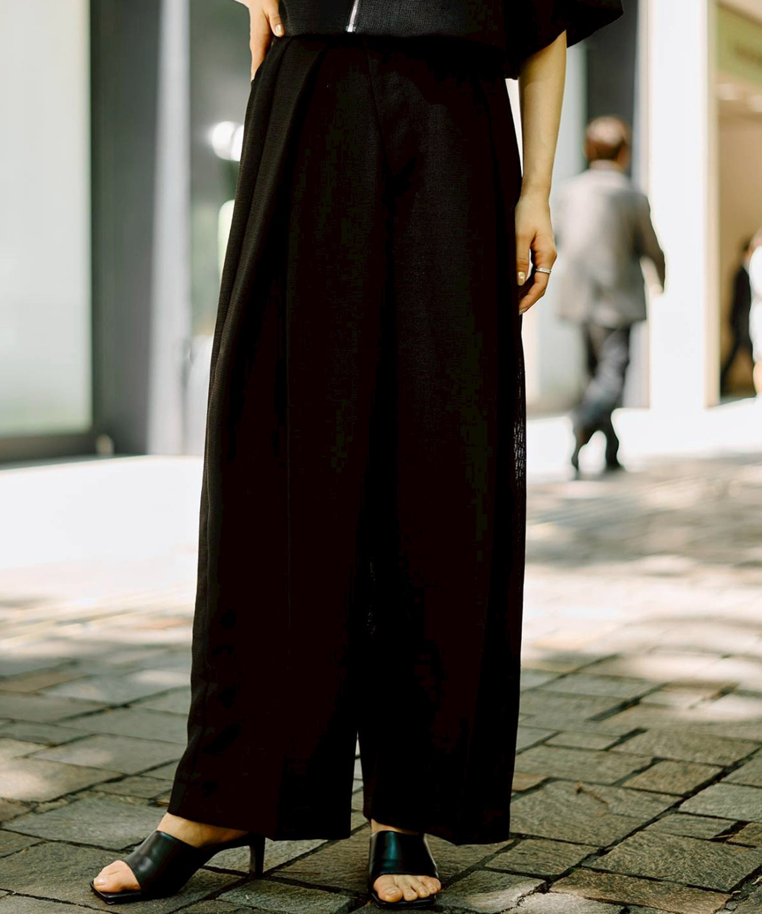 Asymmetric Front Mesh Trousers STUDIOUS