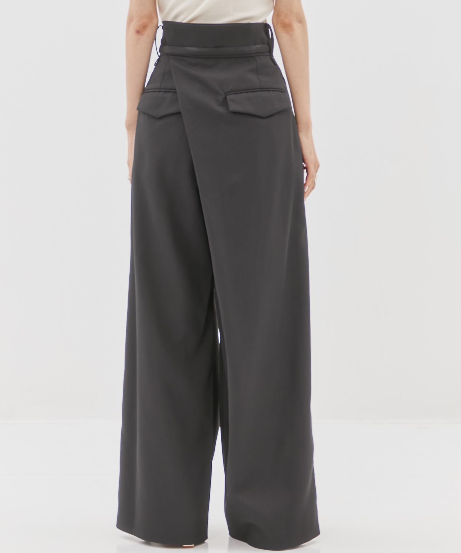 Back Asymmetry Chino Pants STUDIOUS