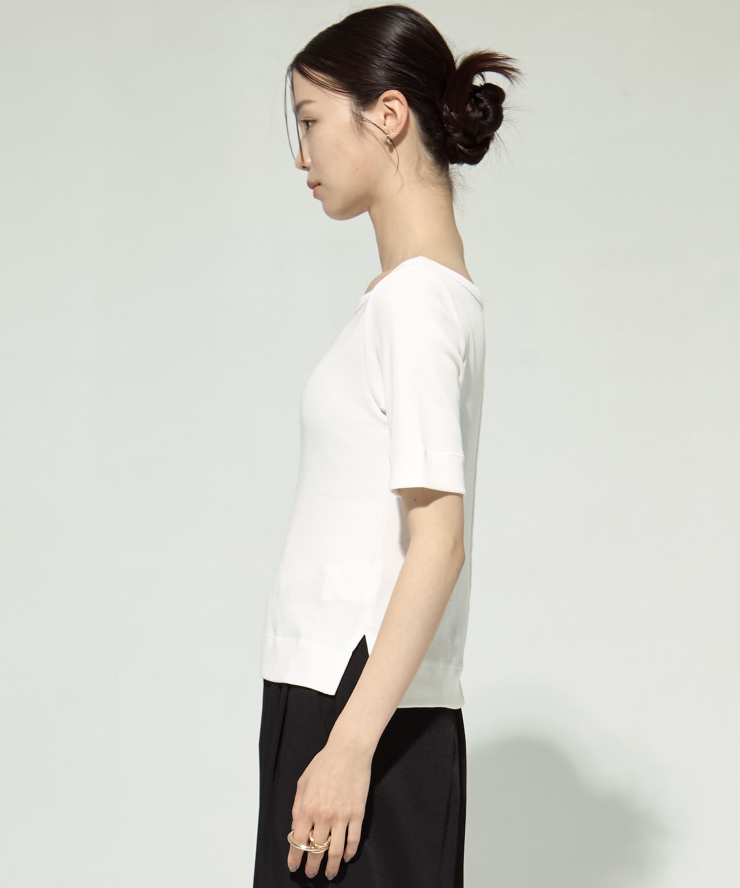 Luxury Smooth Boat Neck Tee STUDIOUS