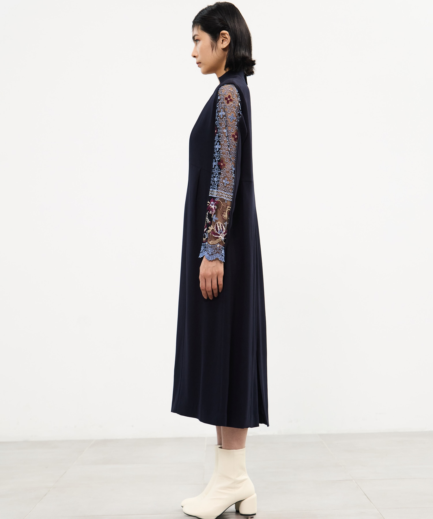 Petal collar lace dress MURRAL