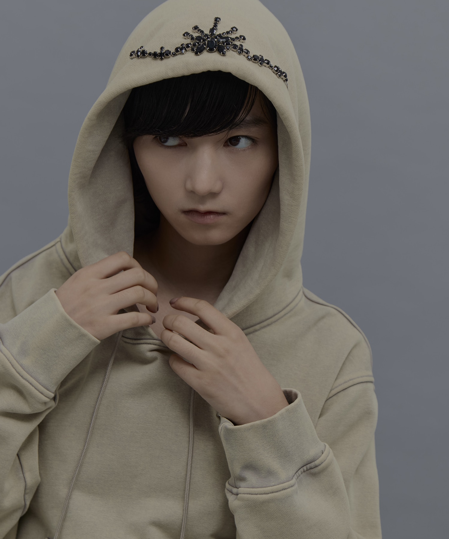 bijou tiara hoodie tanakadaisuke