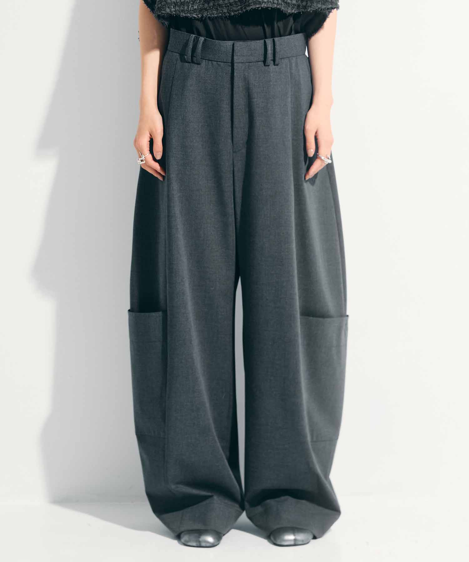 Soft Barrel Leg Cargo Trousers STUDIOUS
