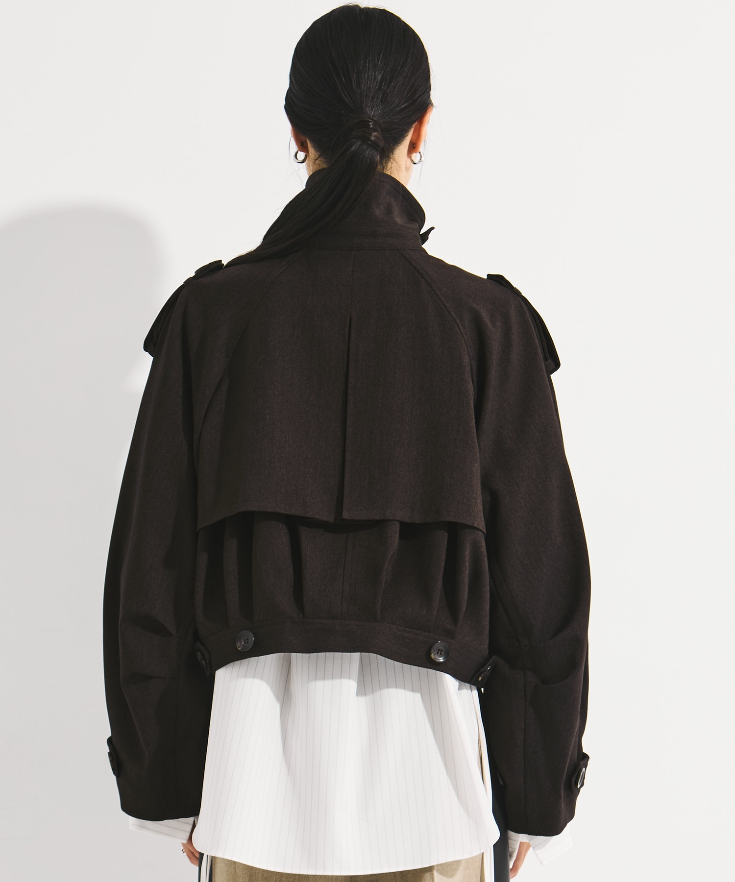 BACK GATHER SHORT TRENCH BLOUSON STUDIOUS