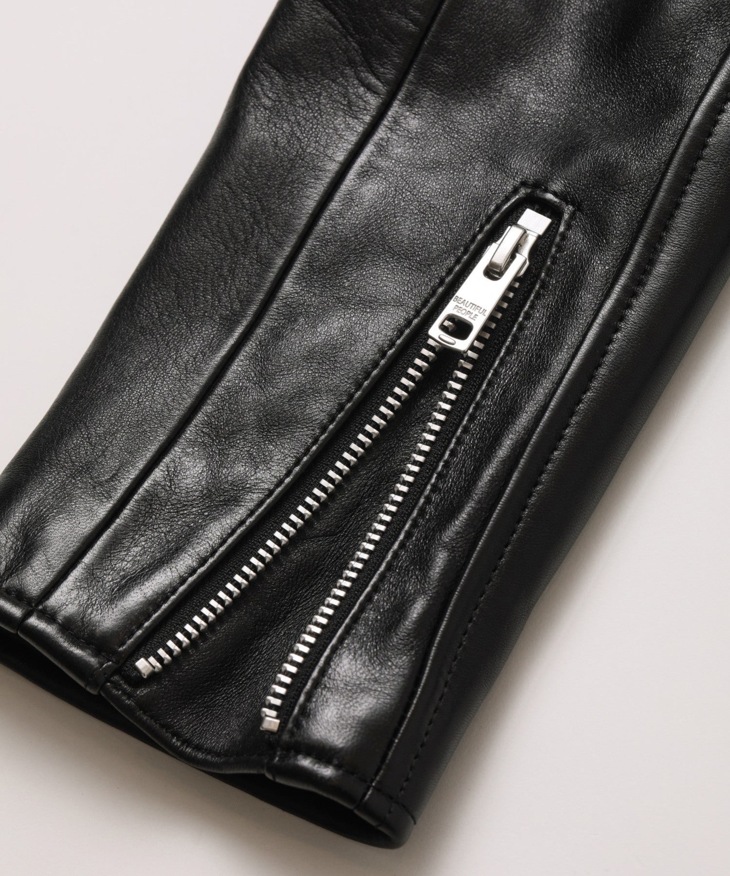 vintage leatherTHE /a riders jacket beautiful people