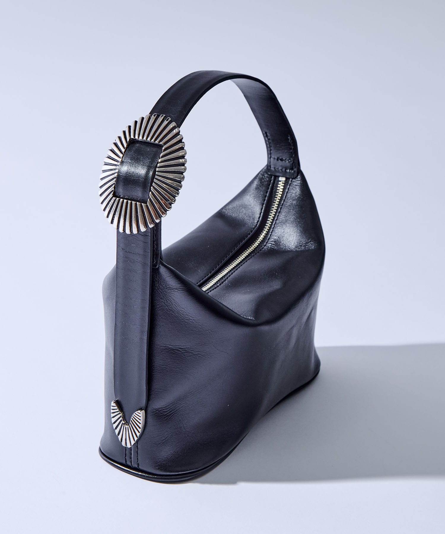 美品✨ TOGA ミニ ハンドバッグ アクセサリーポーチ ブラック レザー TOGA TOO/トーガトゥー】Leather mini bag/レザーミニバッグ
