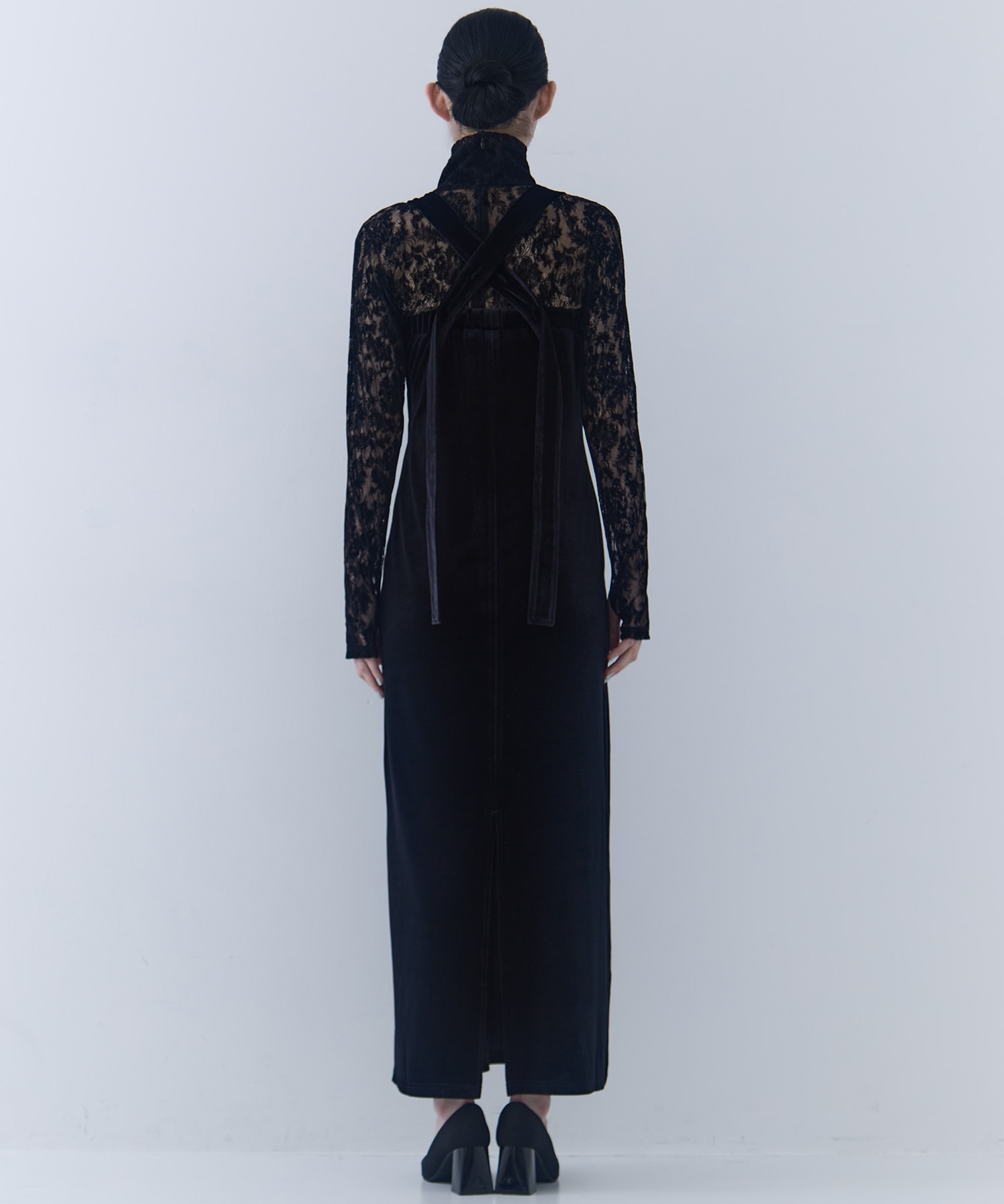 UND OFF SHOULDER VELOUR CARDIGAN SET DRESS AMERI