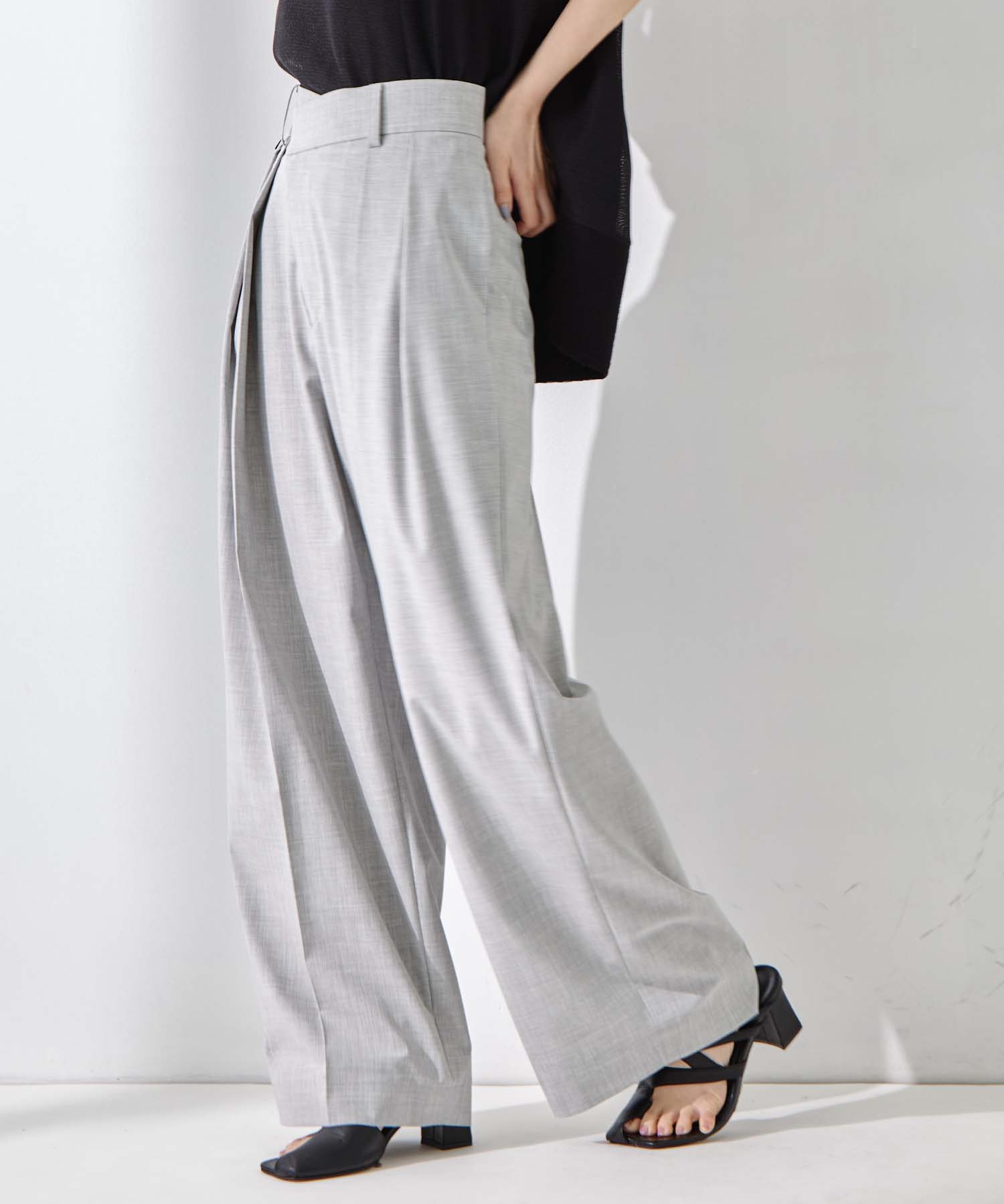 Double Tucked Stretch Trousers STUDIOUS