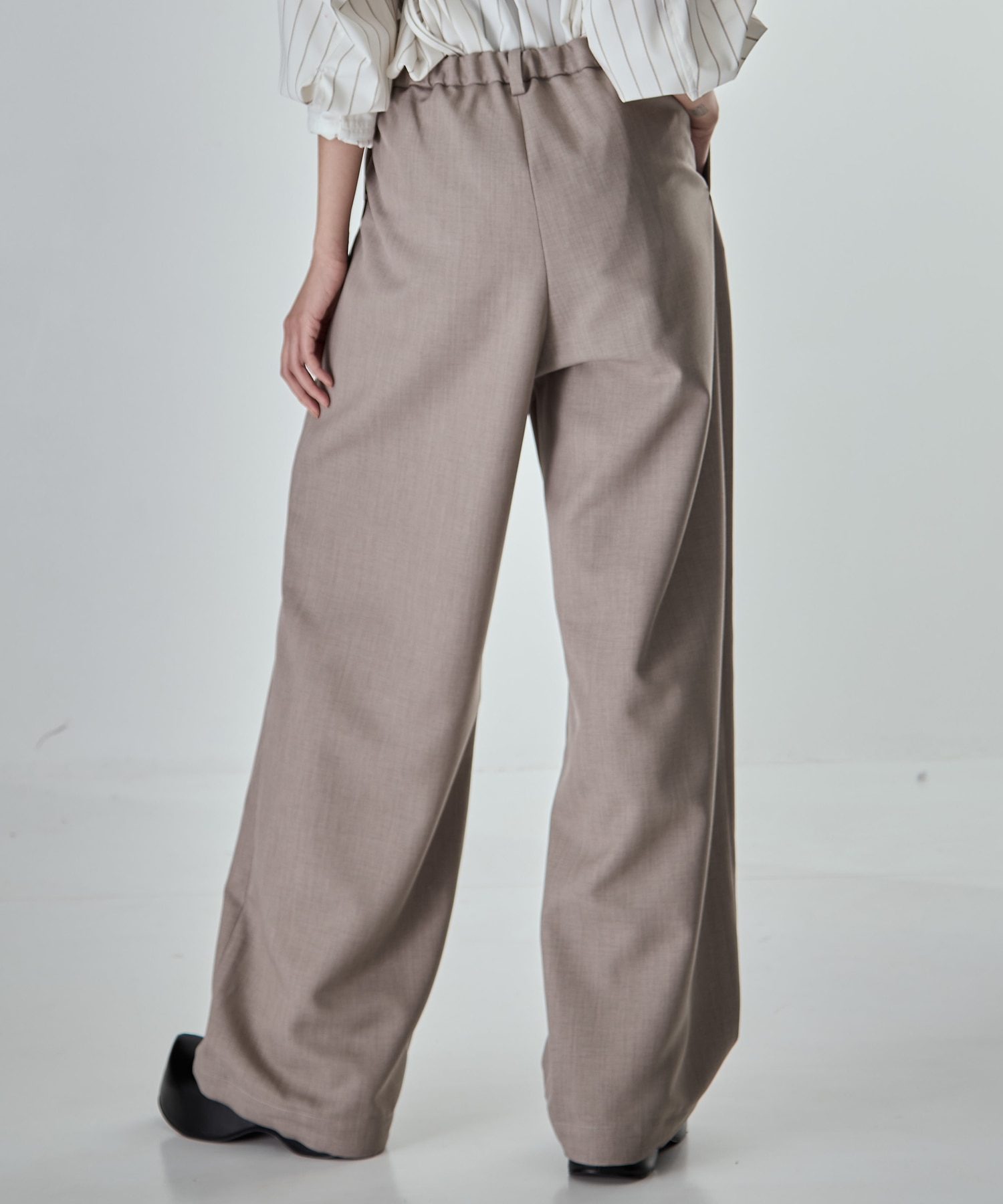 WOOLY TEXTURE EASY TROUSERS Maison MIHARA YASUHIRO