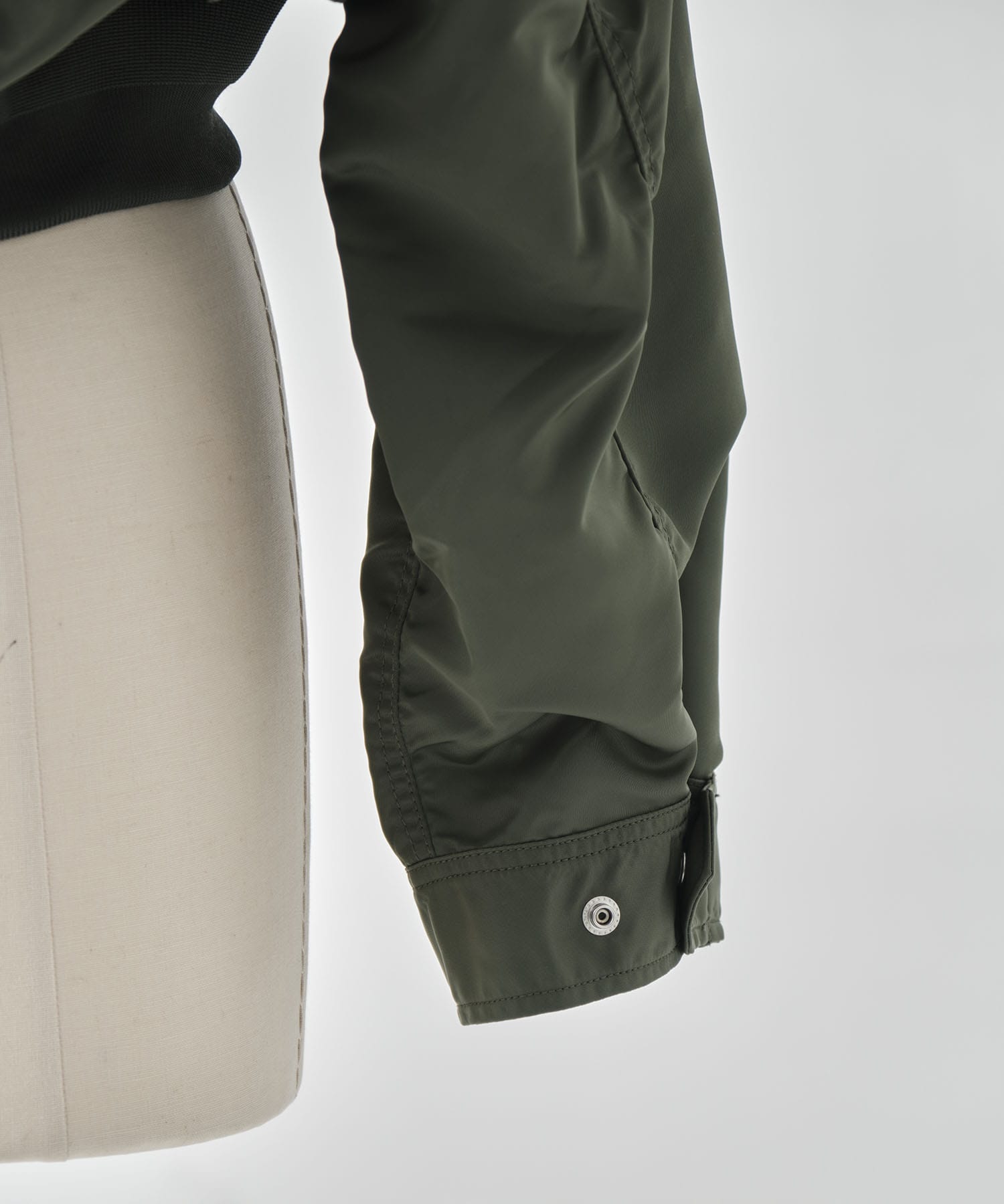 CONVERTIBLE UTILITY TECH SHIRT TOGA