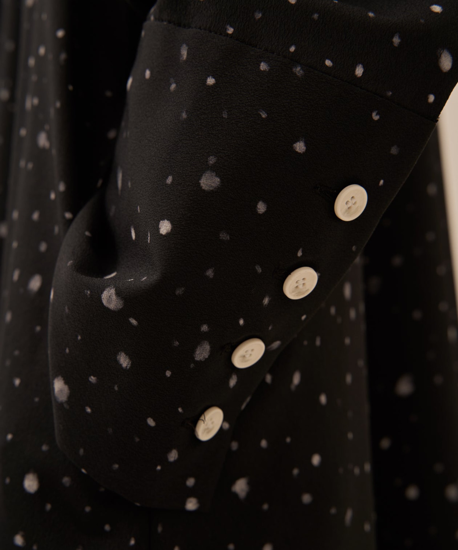 Yasetsu dress AKIRANAKA