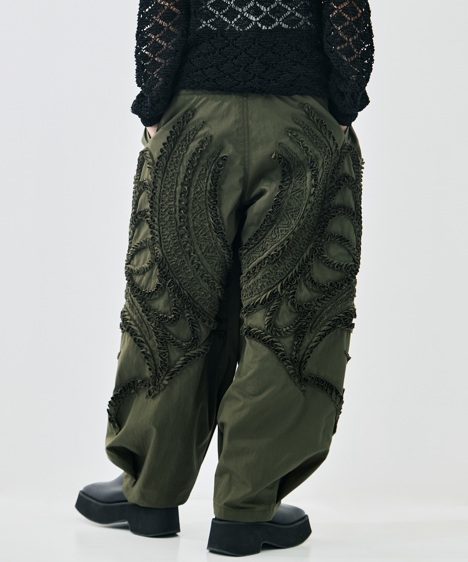 WIDE TATOO EMBROIDERY PANTS TAAKK
