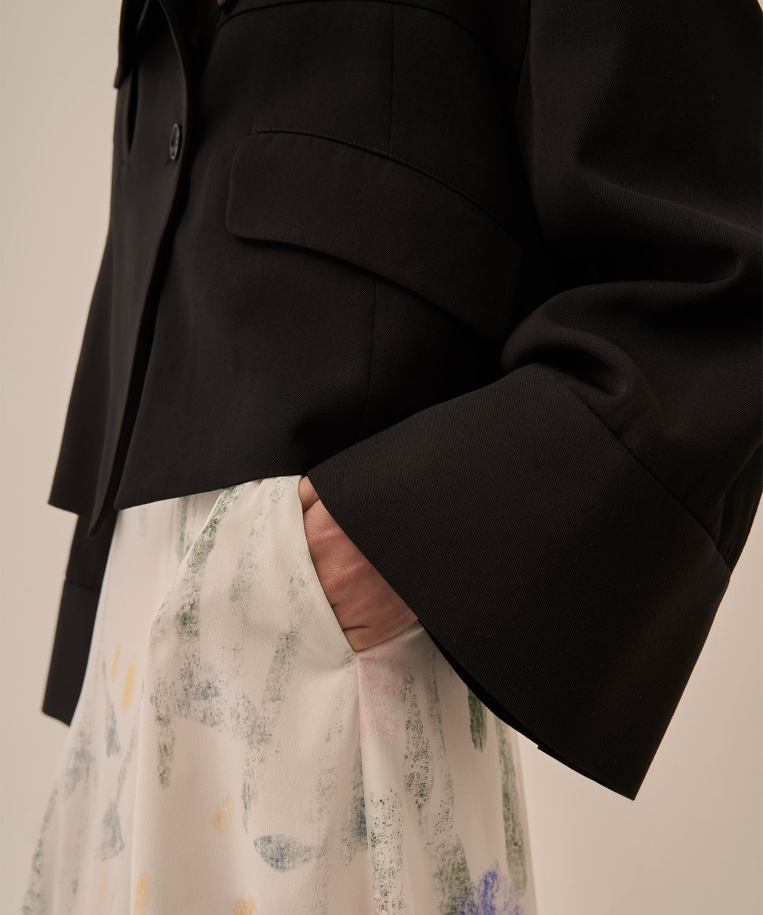 Helmina blouson AKIRANAKA