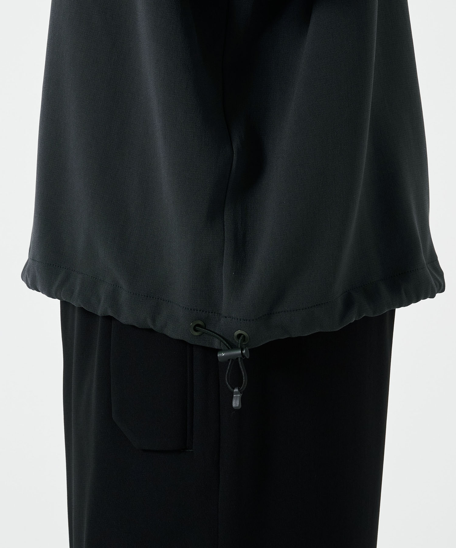 ESSENTIAL HALF ZIP SWEAT SHIRTS STUDIOUS
