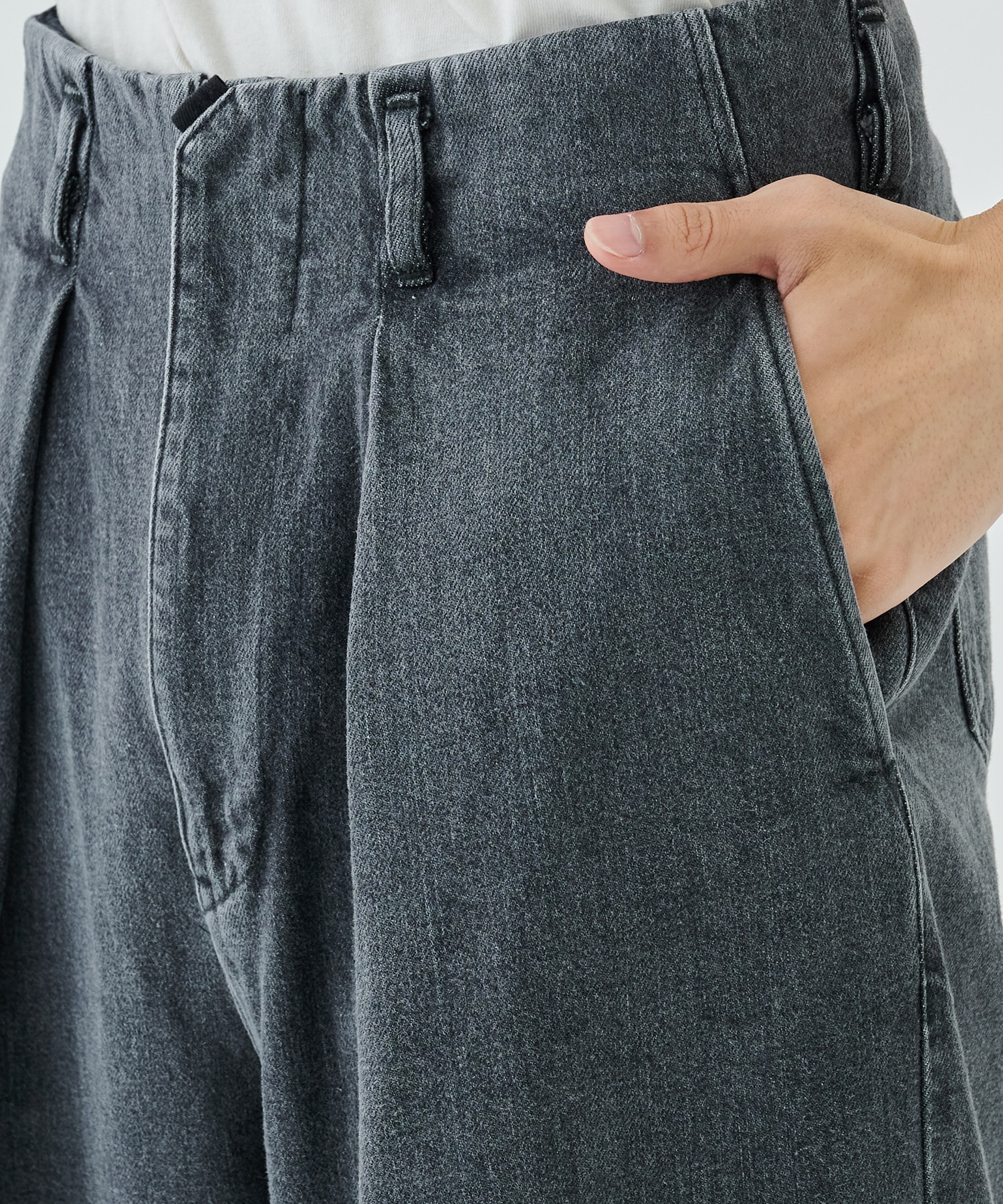 別注〉TUCK BAGGY DENIM| saby