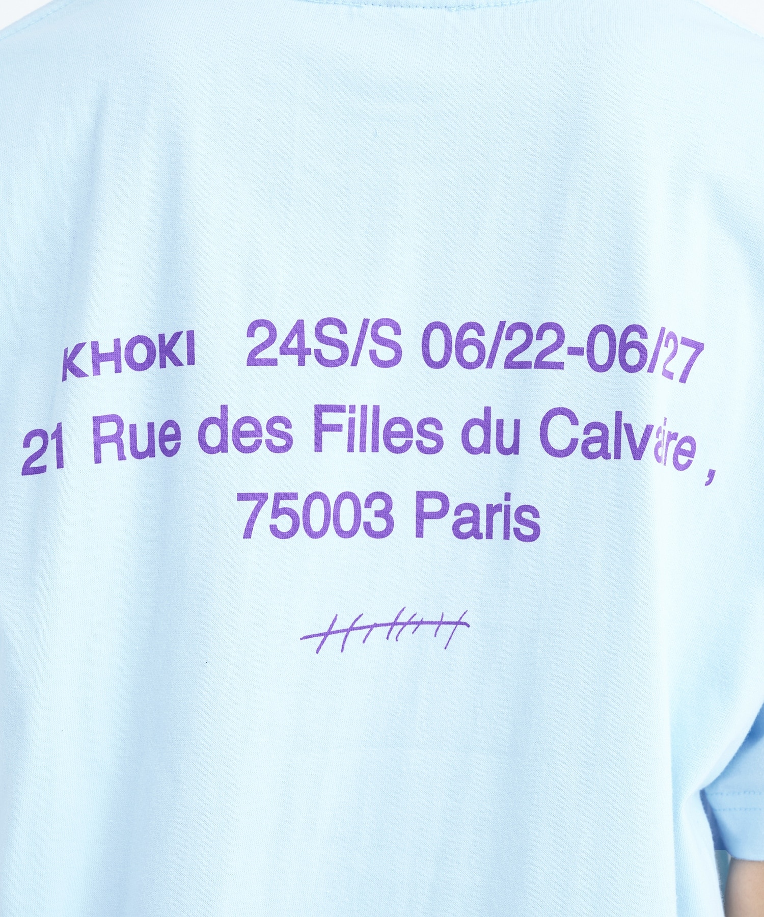 Where is the exhibition T-shirt KHOKI