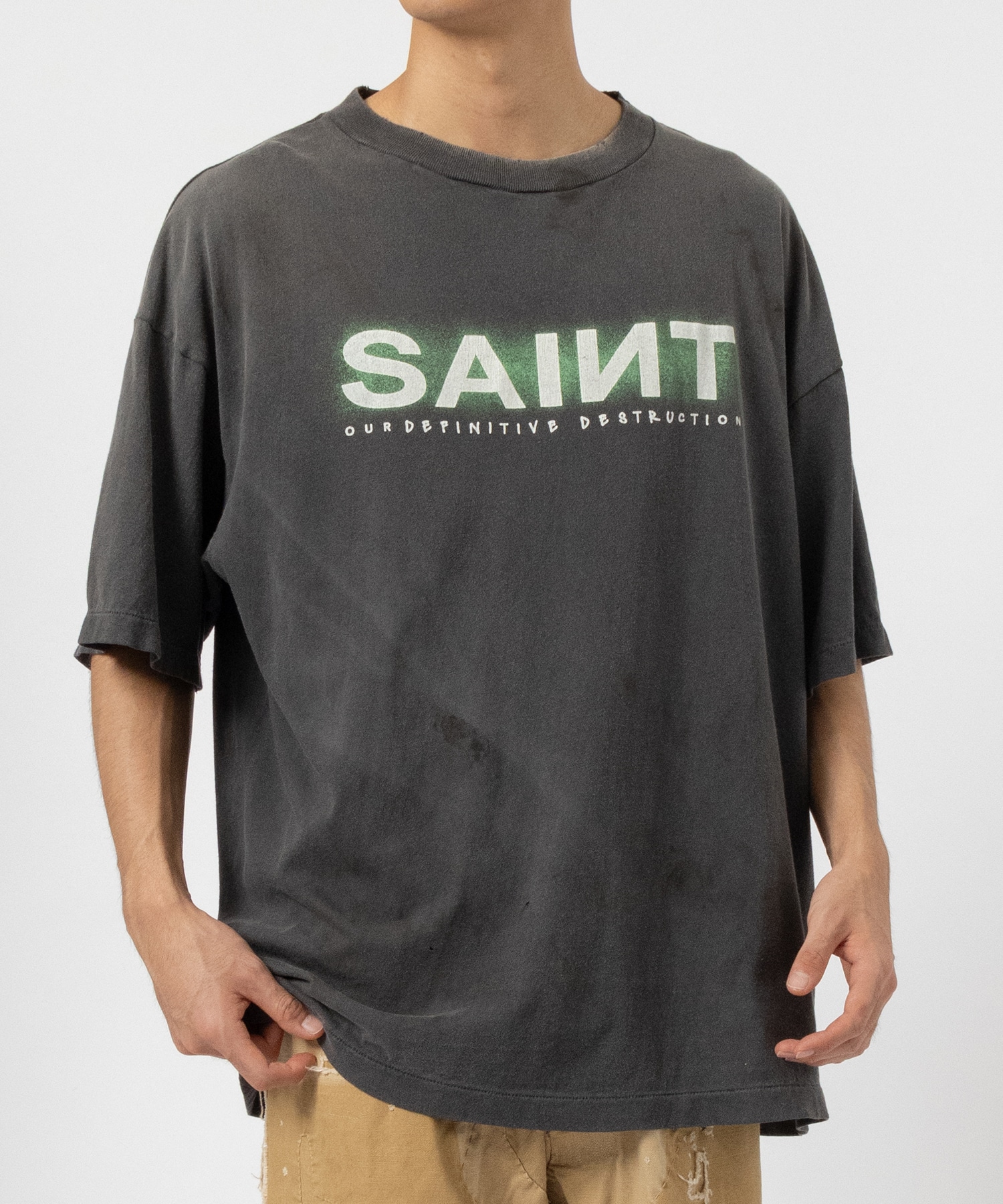 SM-YS1-0000-001/SS TEE/SAINT/BLACK SAINT M××××××