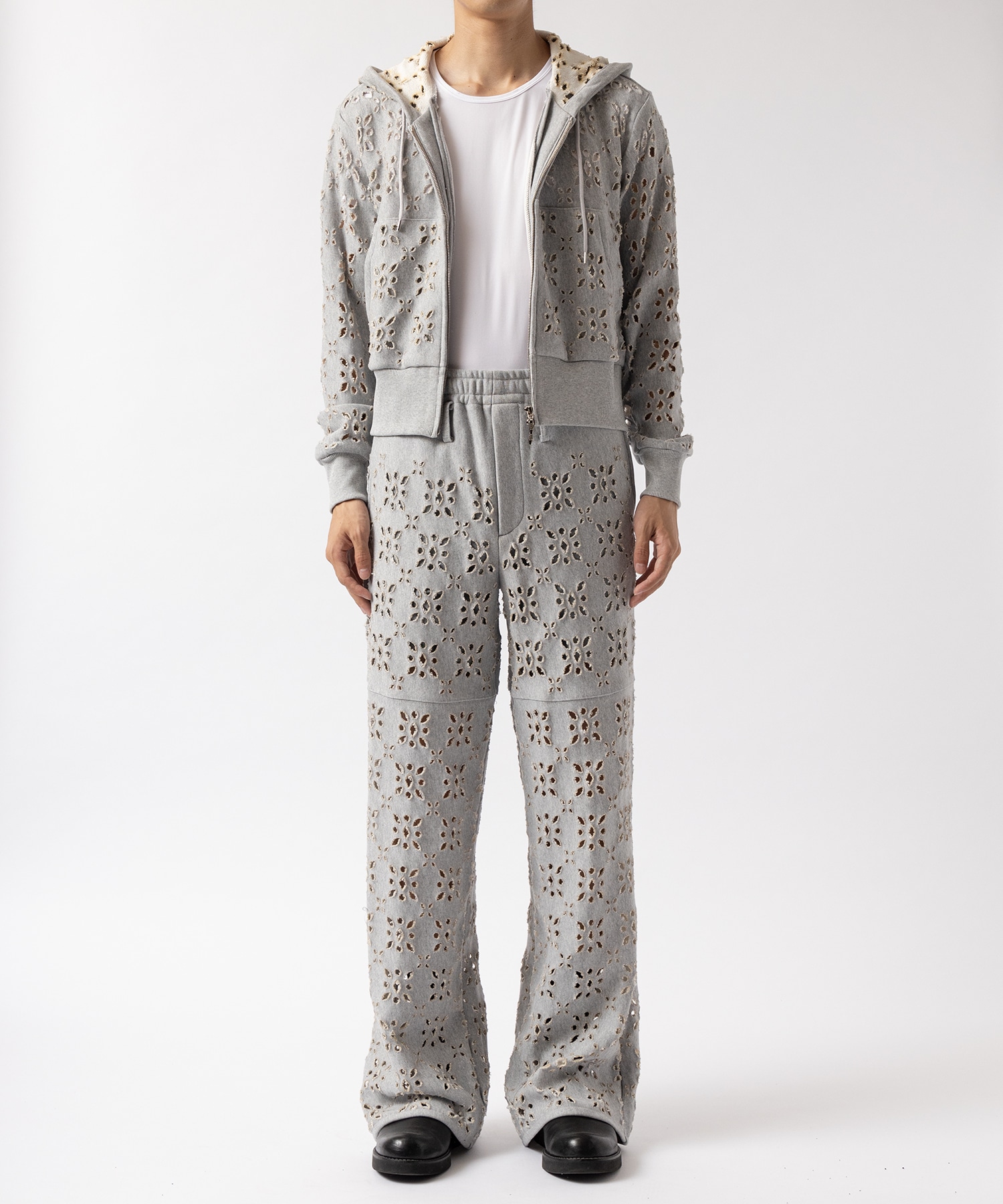 FLOWER HOLE SWEAT PANTS MASU