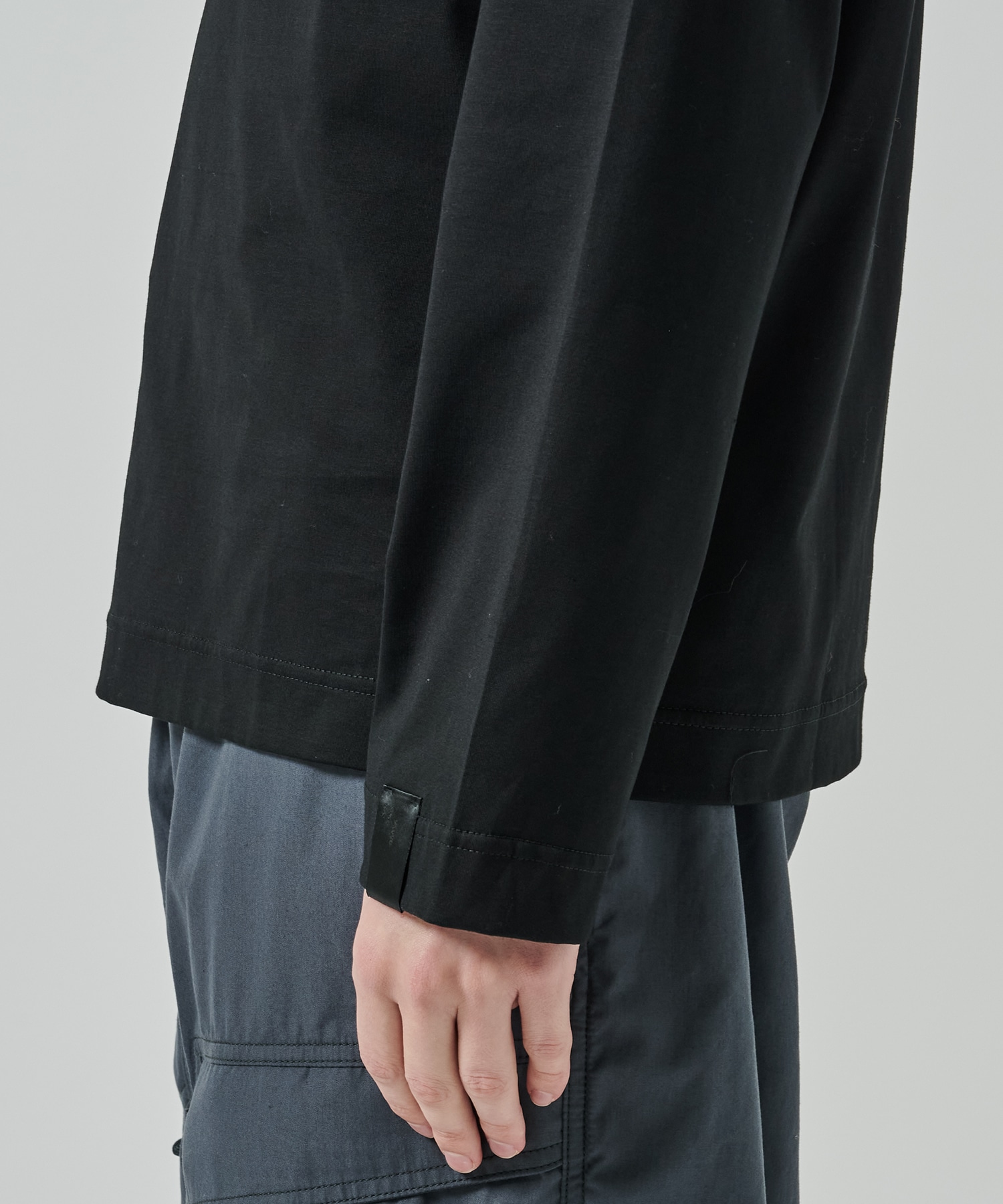 2251-CS10-022 L/S TEE N.HOOLYWOOD