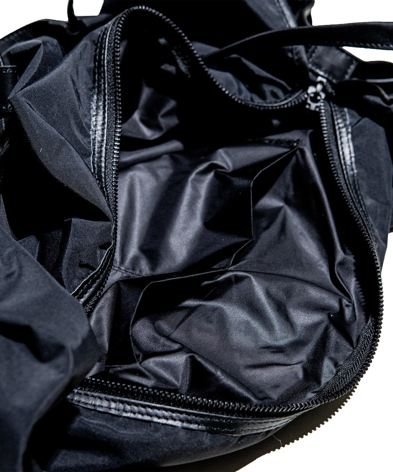 HAKAMA DRAPE SHOULDER YOROZU