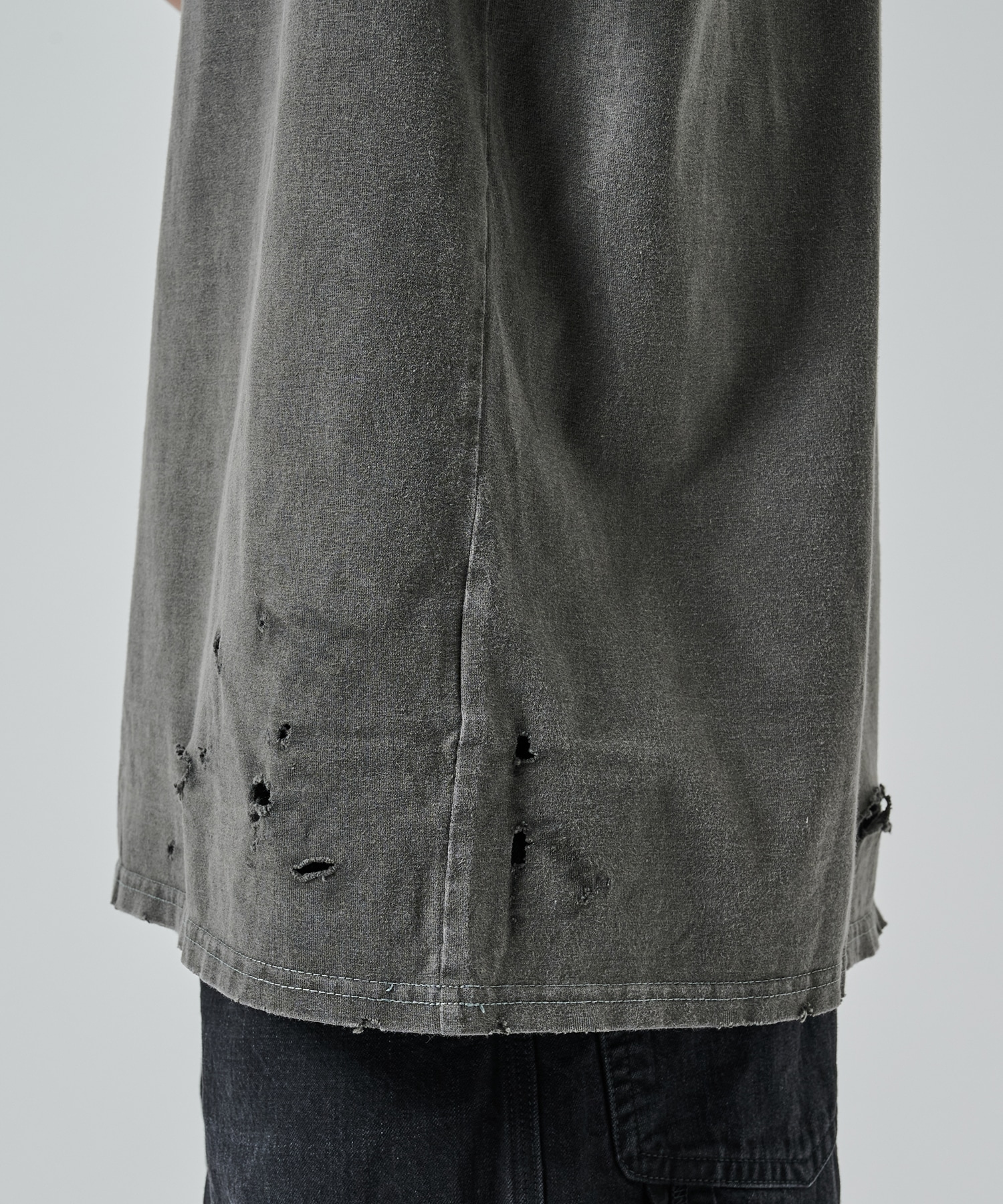 CREW NECK DAMAGED TEE MARKAWARE/marka
