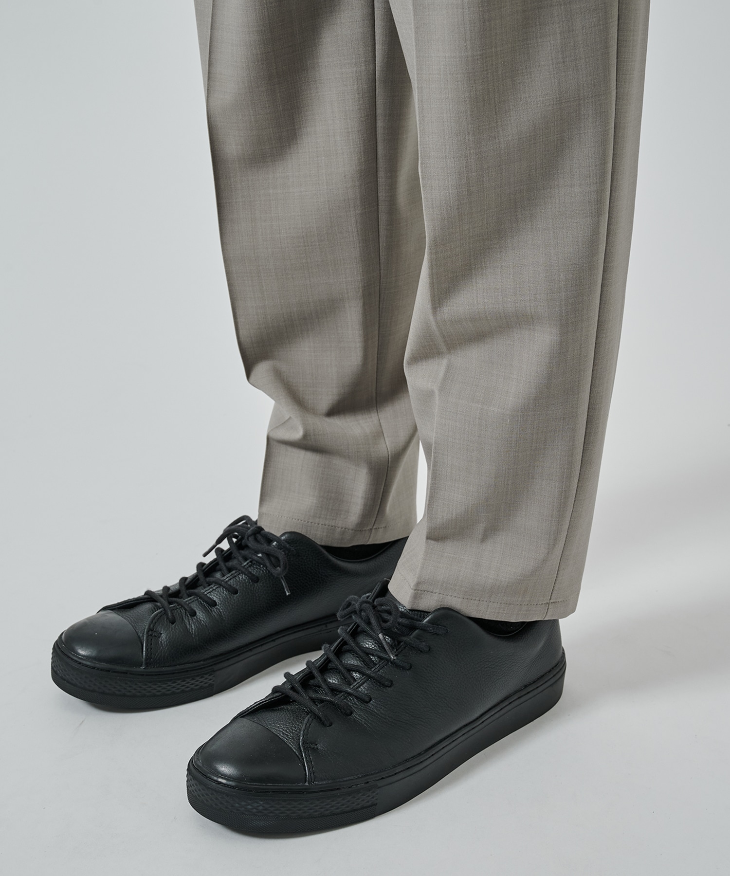 SUMMER WOOL TAPERED SLACKS STUDIOUS