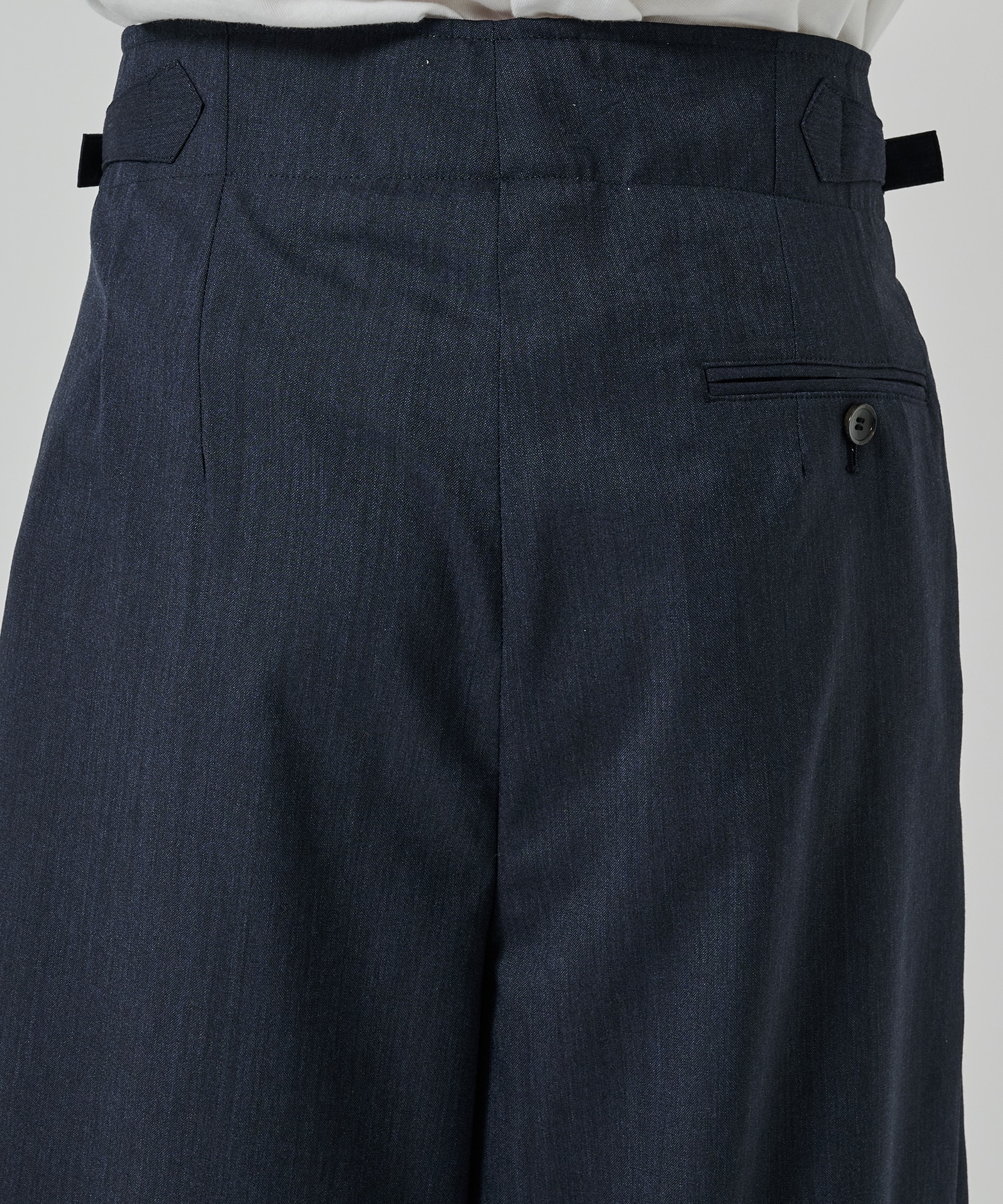 TWO TUCK MILITARY TROUSERS MARKAWARE/marka