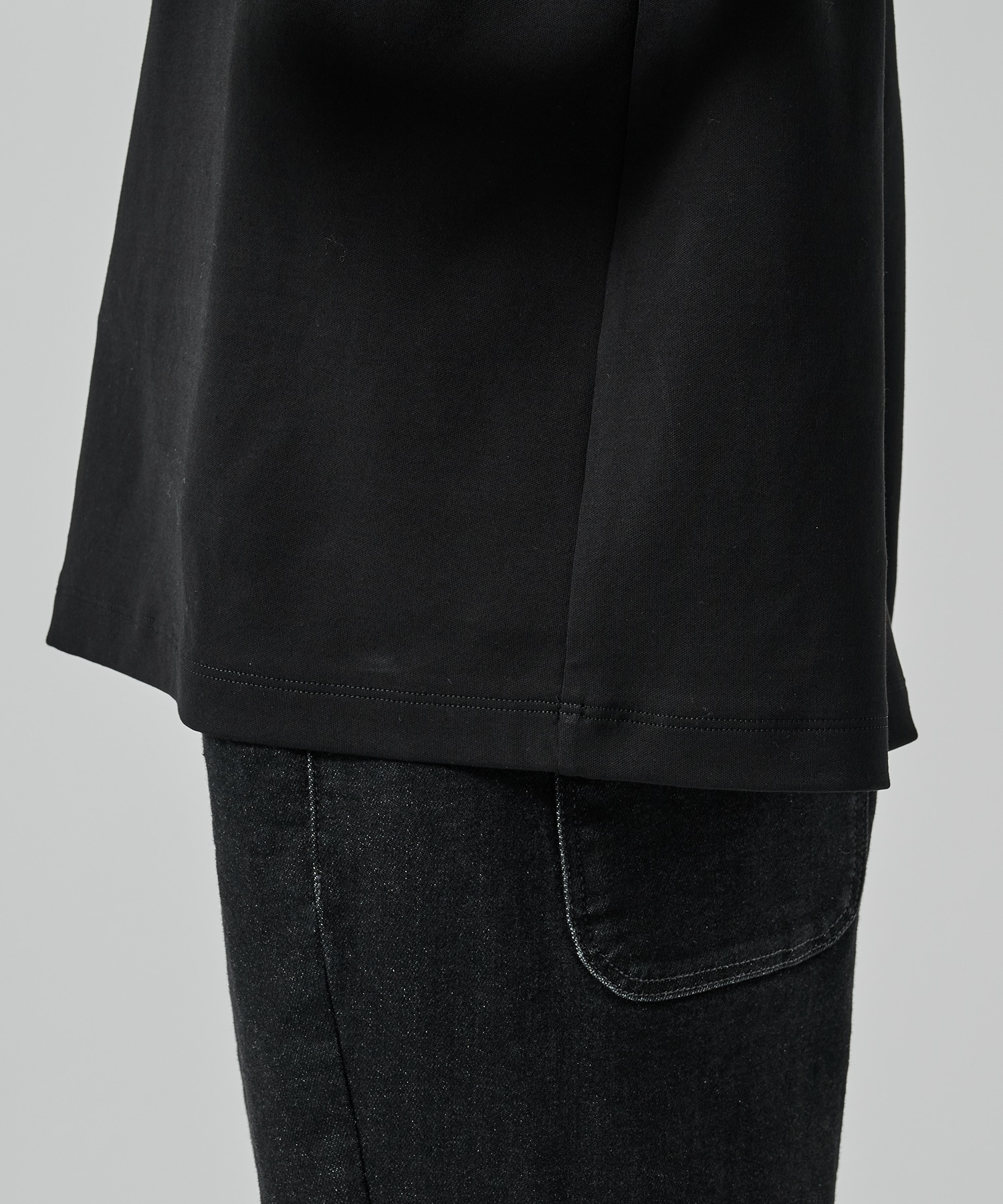HIGH TWIST REGULAR FIT TEE STUDIOUS