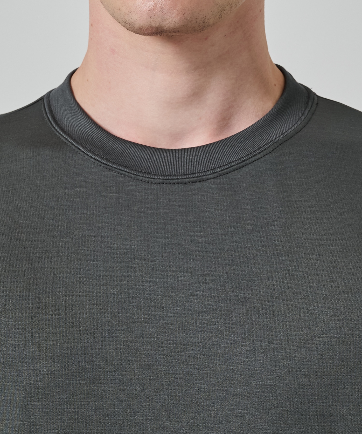 32G ロイヤルクール レギュラーTシャツ STUDIOUS