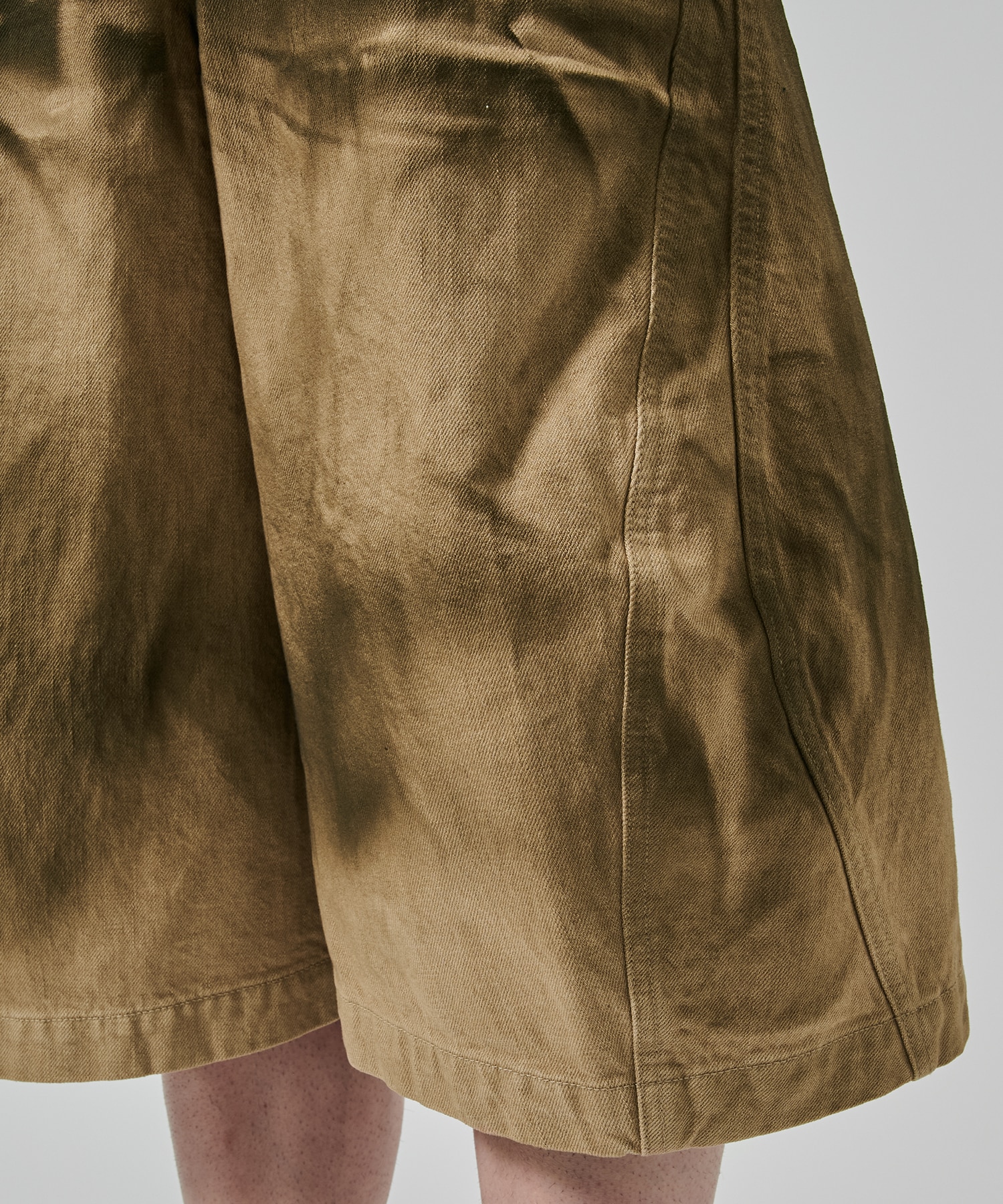 3D TWISTED SHORTS NVRFRGT