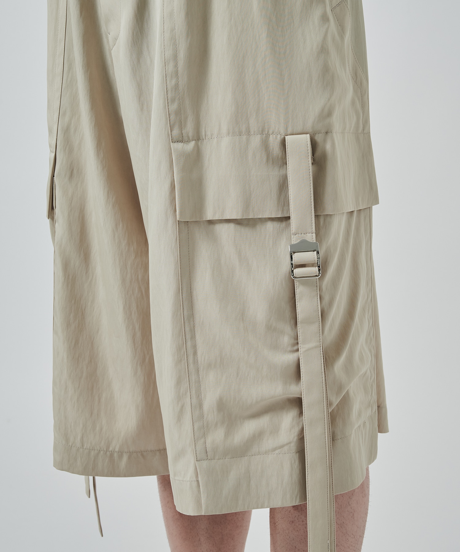 〈別注〉 Bush Pocket Cargo Shorts UJOH HOMME