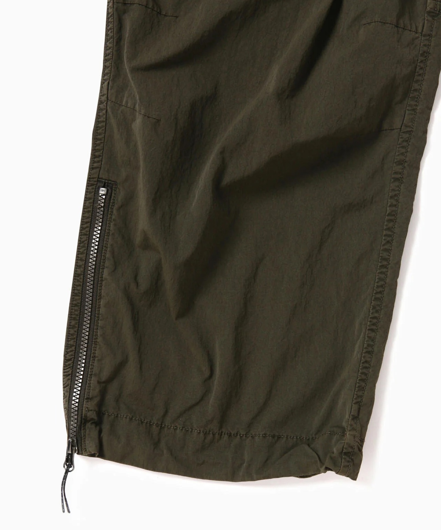 ROA garment dye nylon pants and wander