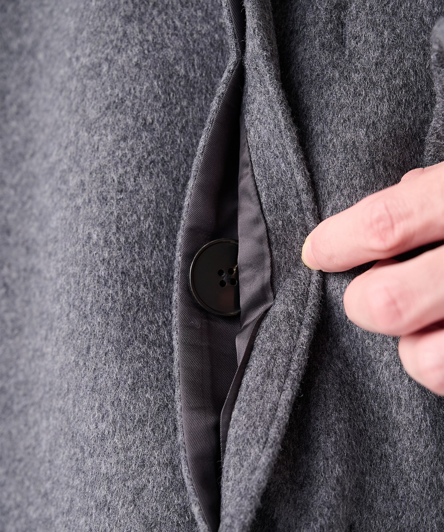 Cashmere Beaver Short Coat STUDIOUS