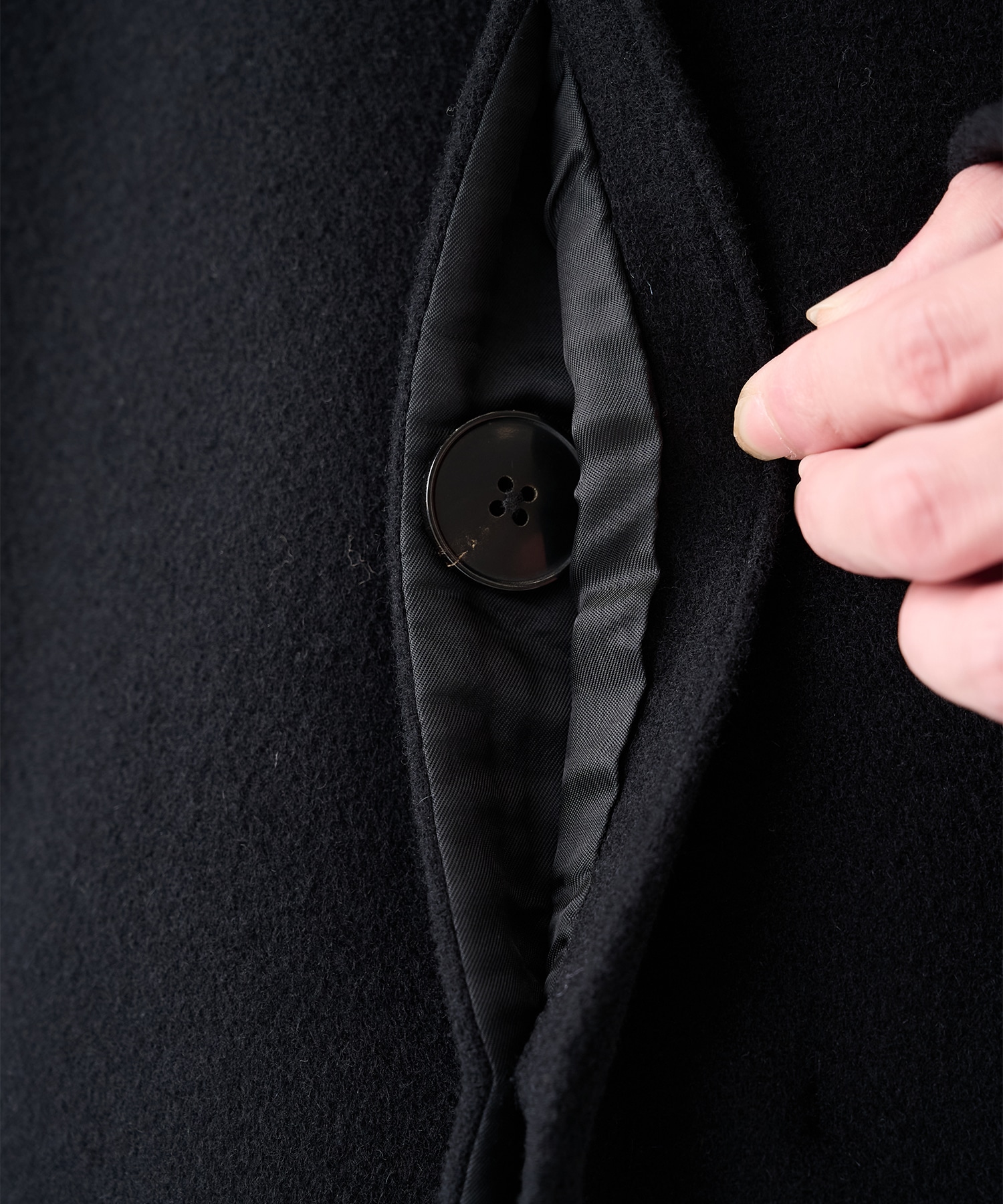 Cashmere Beaver Short Coat STUDIOUS