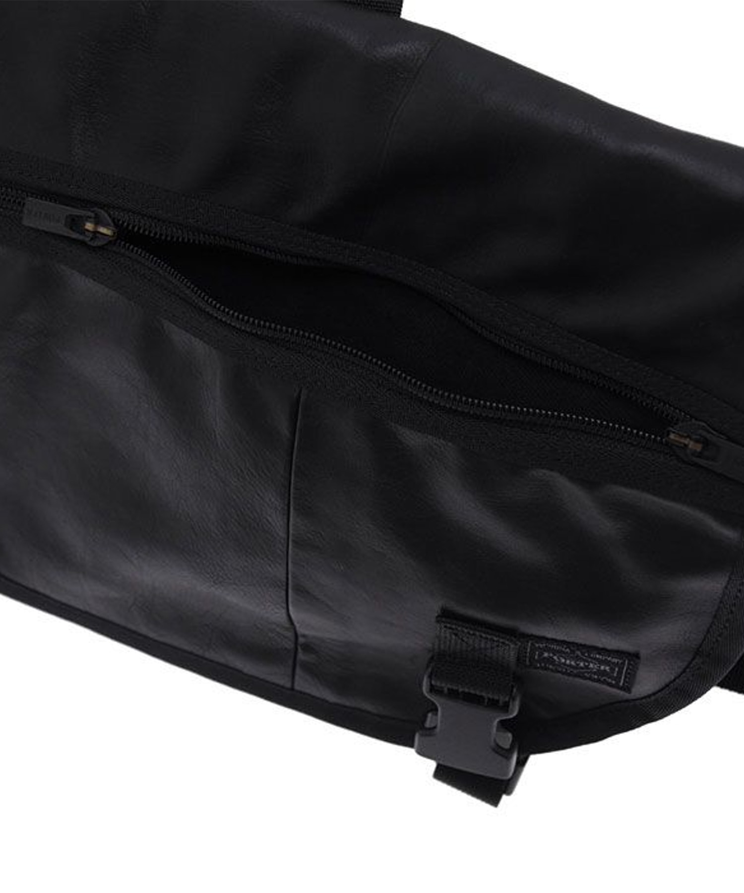 MESSENGER BAG PORTER