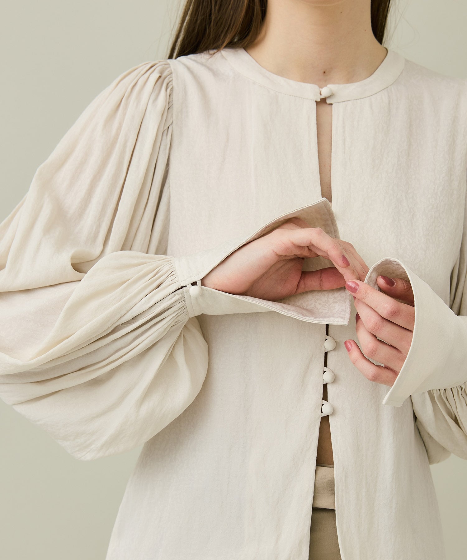 別注〉VOLUMME SLEEVE SATIN BLOUSE(FREE IVORY): ELIN: WOMENS